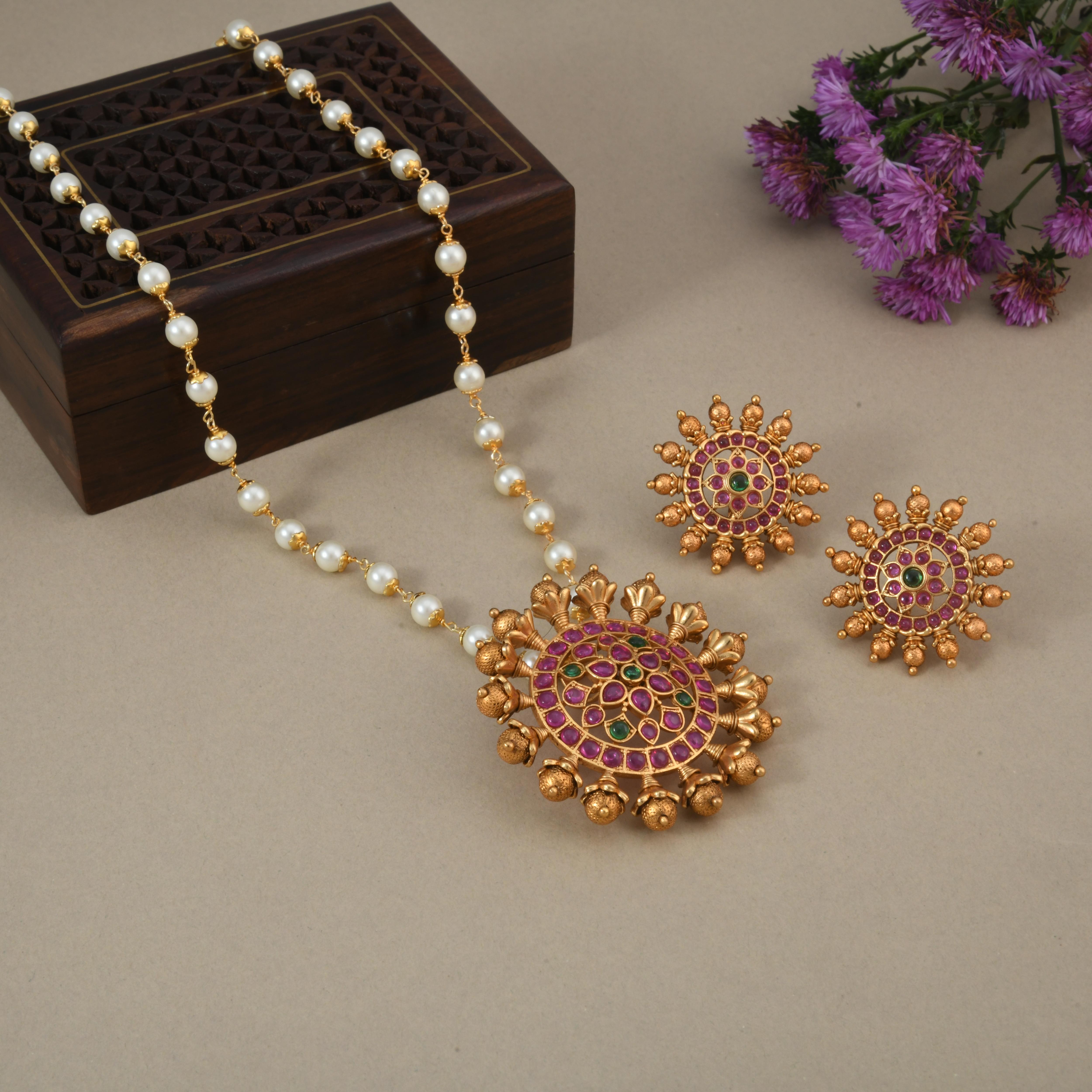 Revati Temple Pendant Set