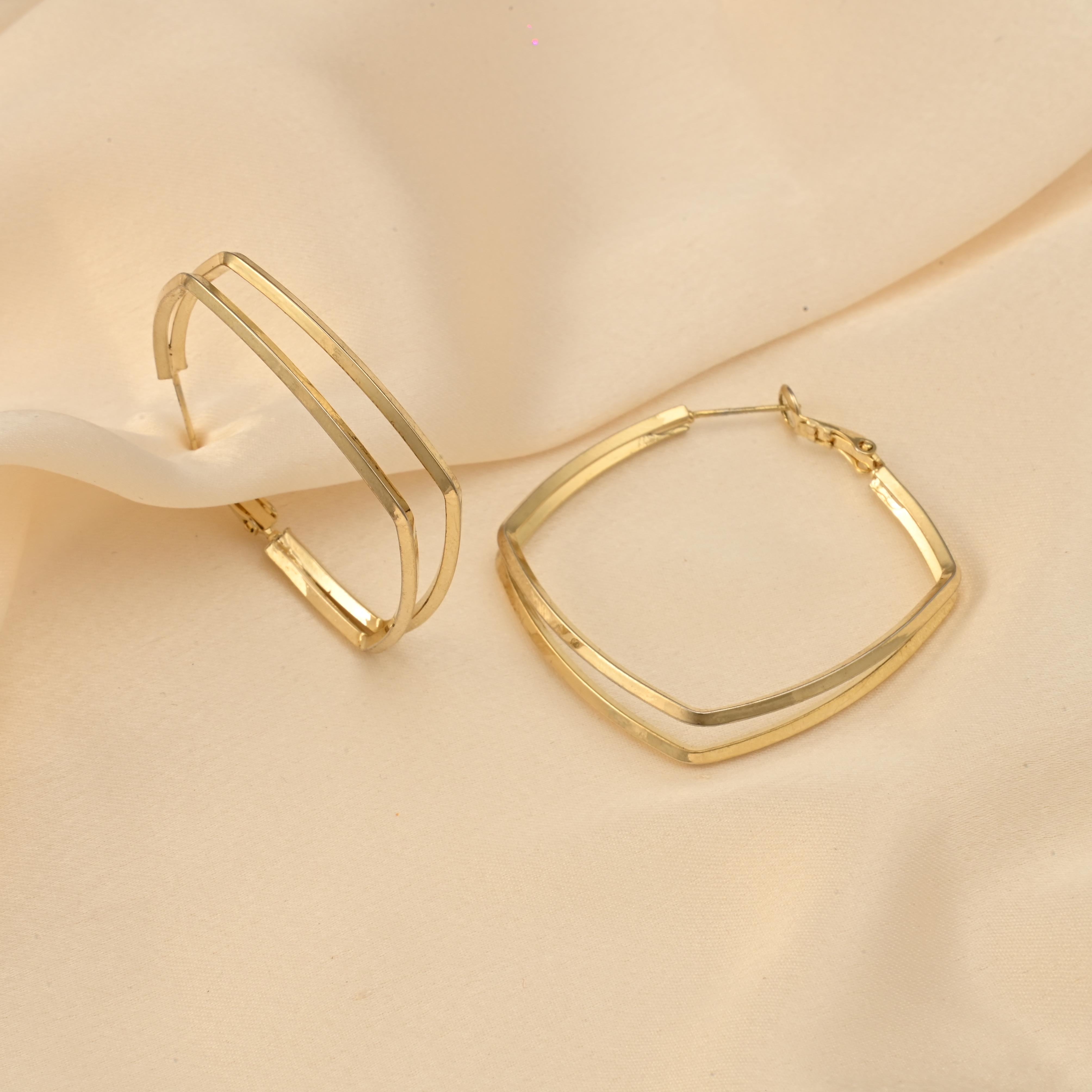 Squared Rounded Hoop Earrings, Tyla