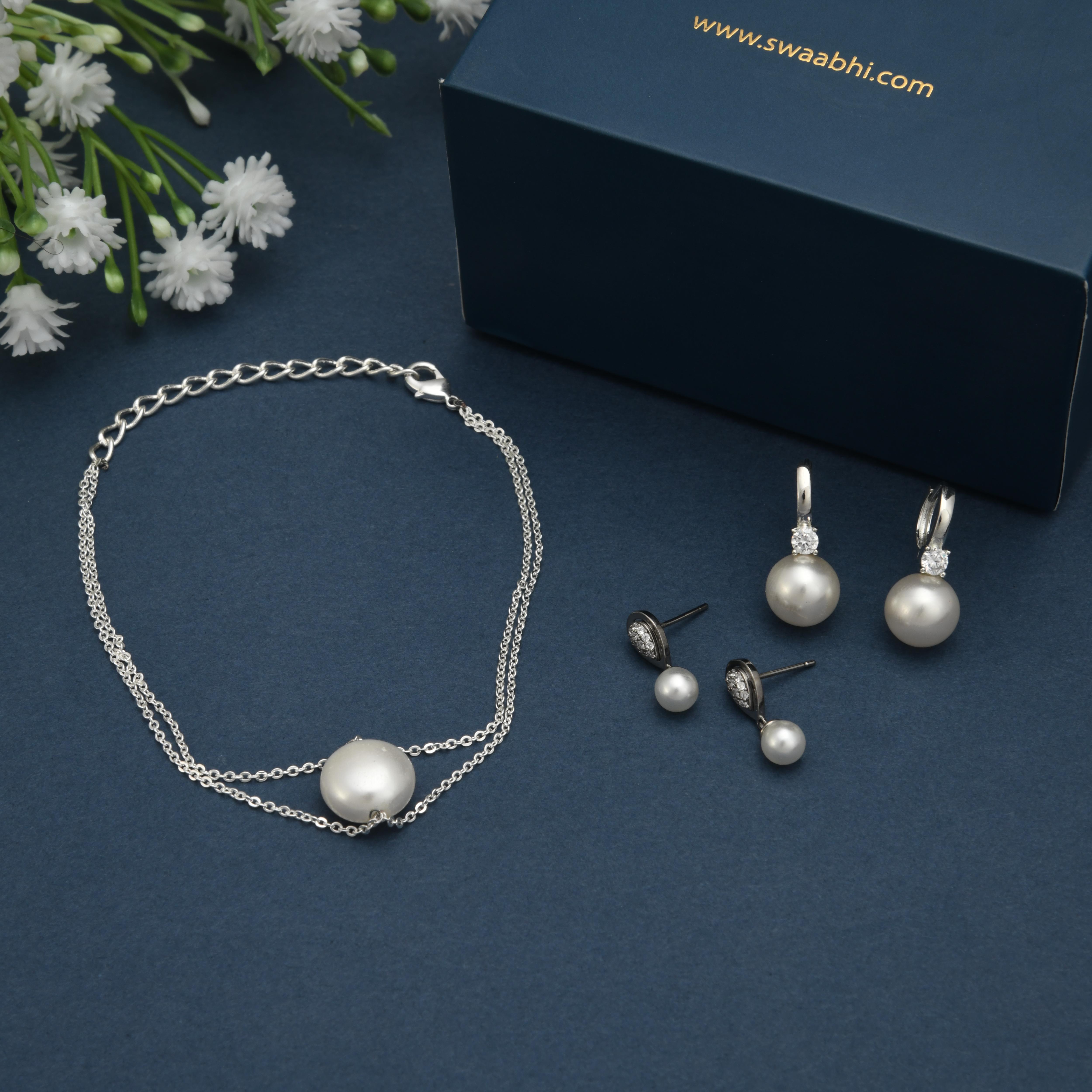 Delicate Pearl Set - Earrings & Bracelet
