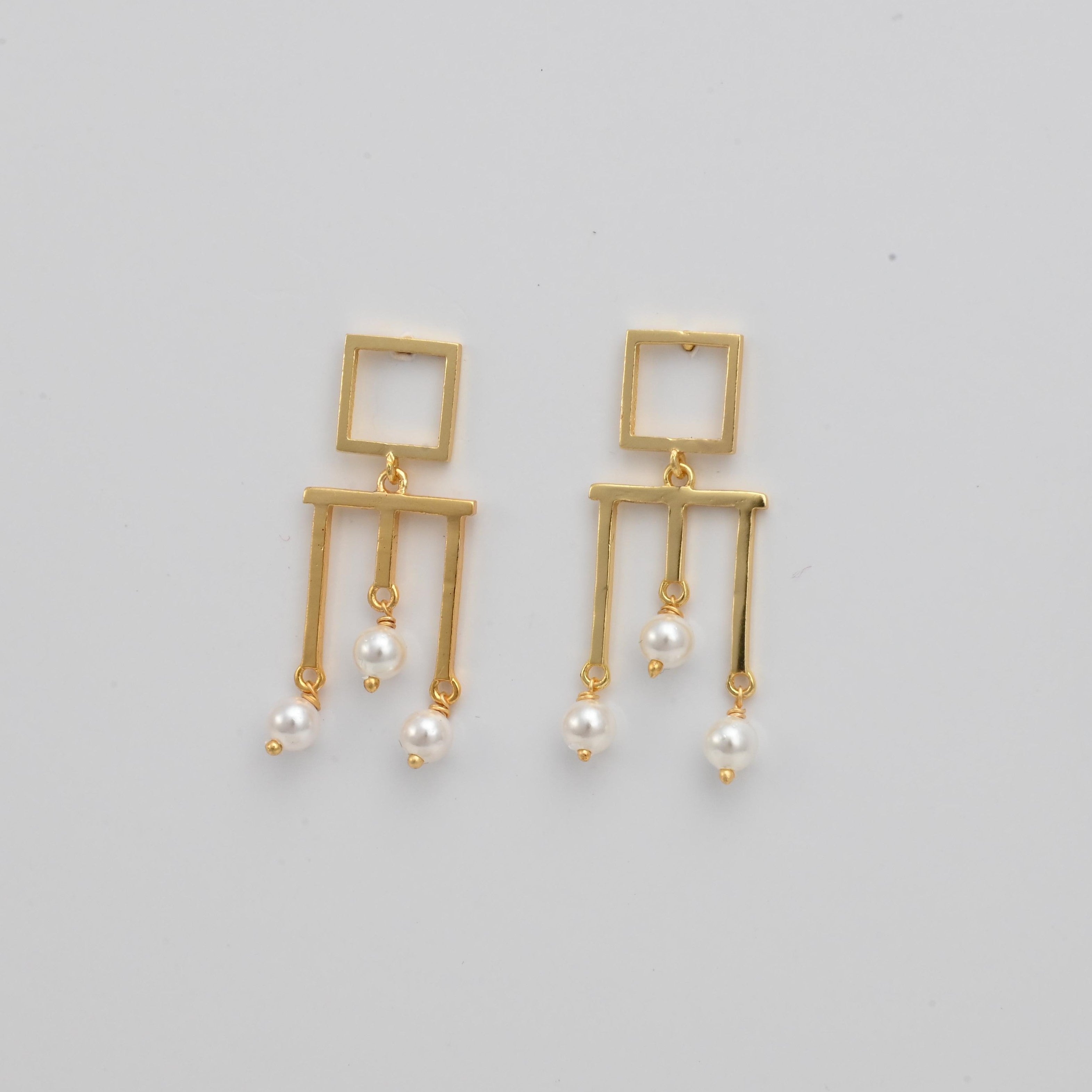 Boxy Pearl Danglers
