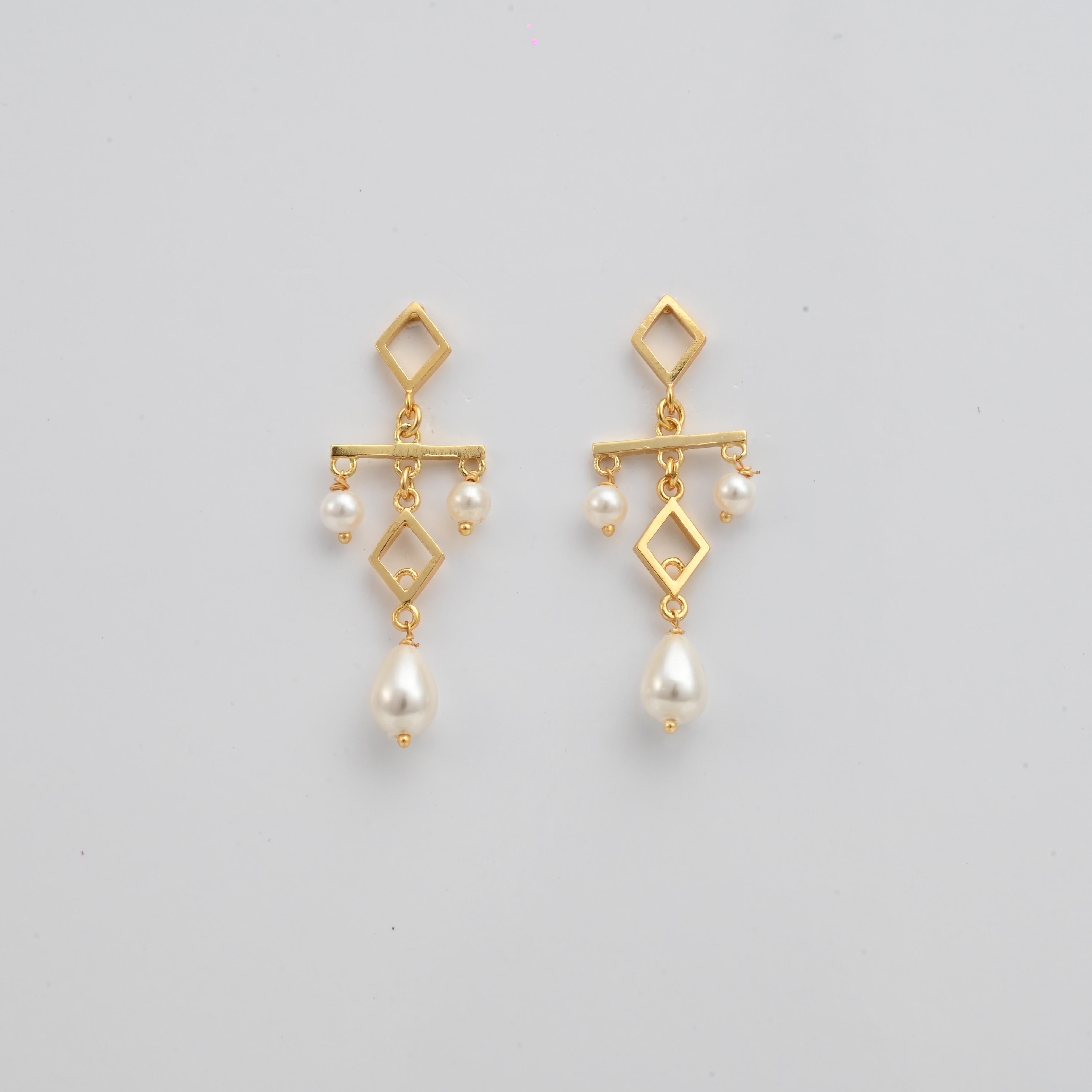 Kaya Pearl Danglers