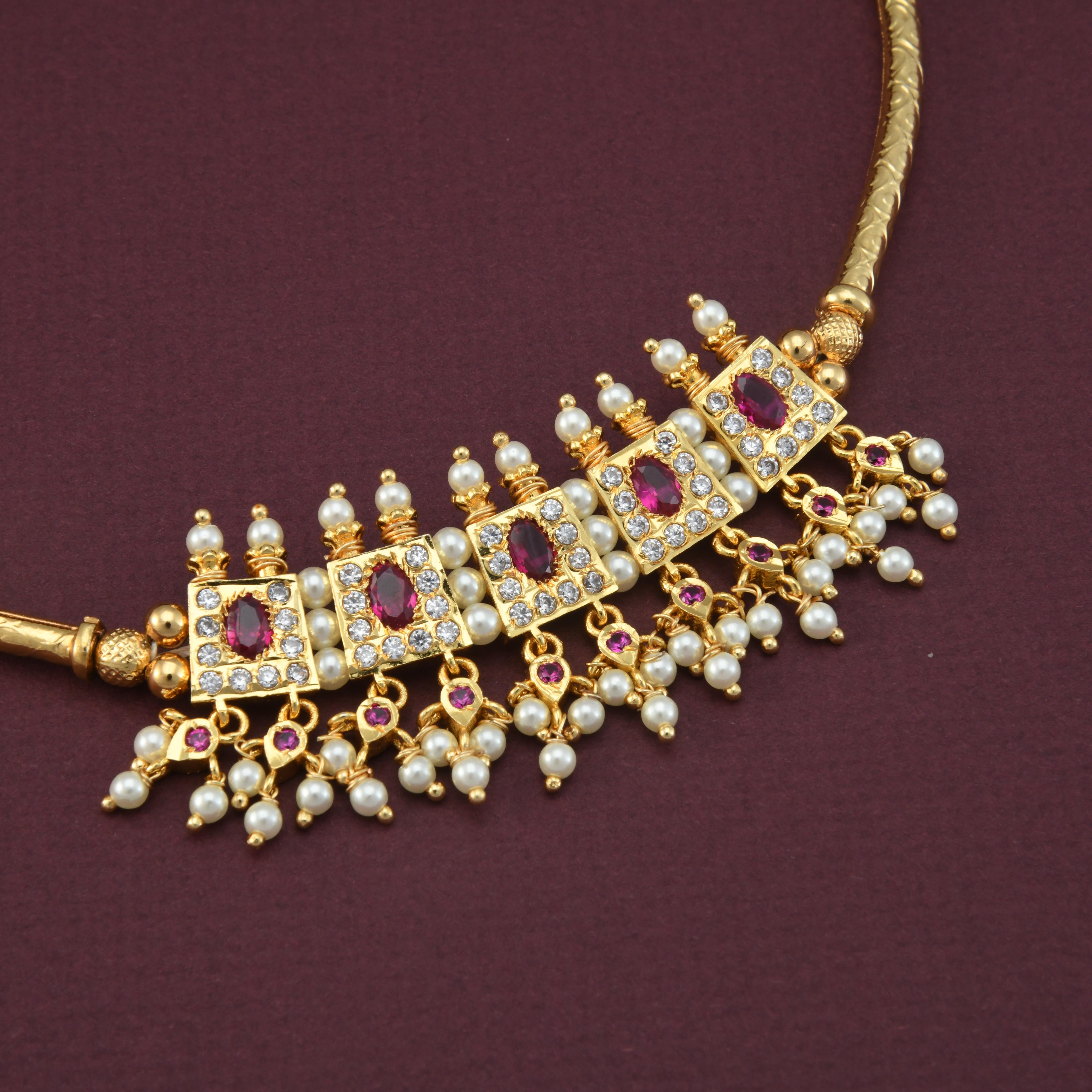 Five Peti Pearls Choker