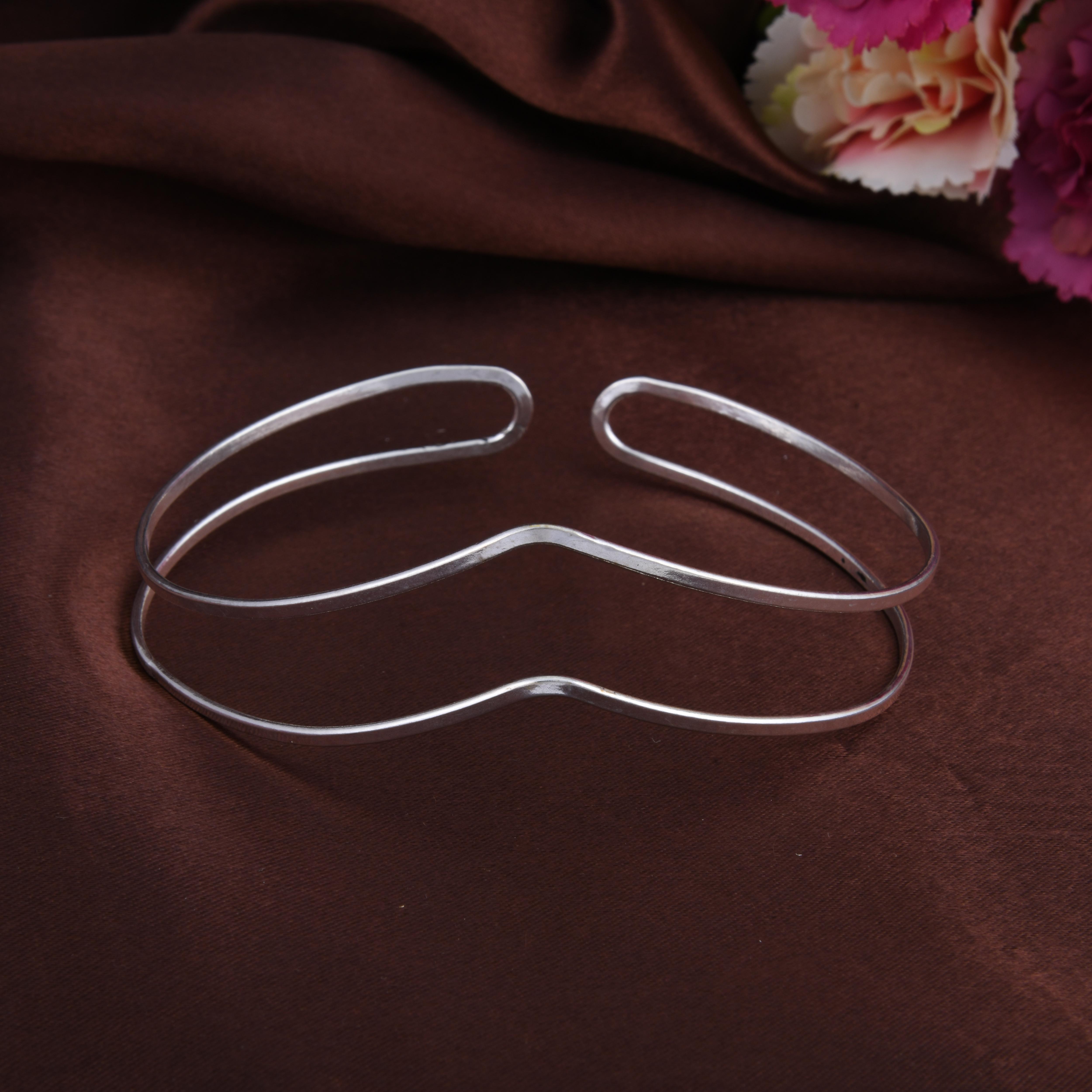 The Heart Armlet