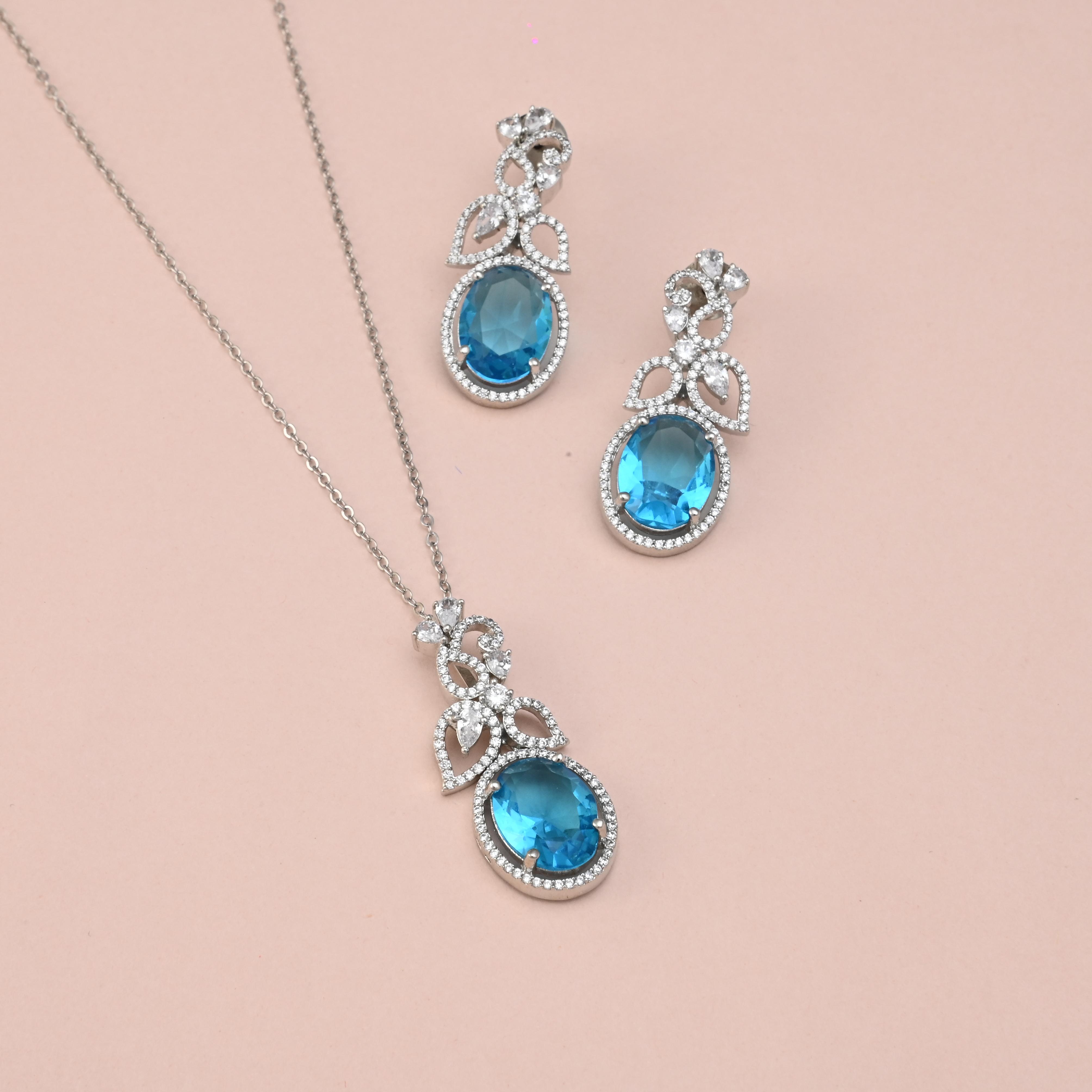 Neli CZ Pendant set