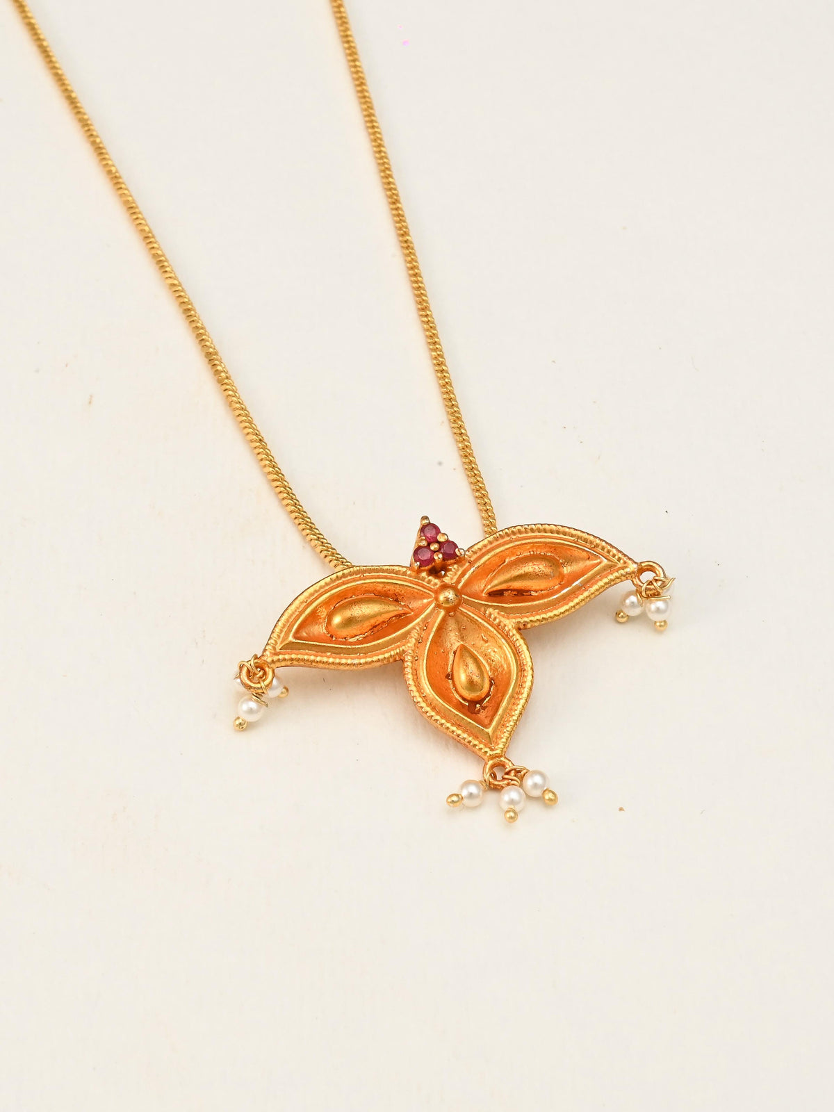 Belpan Pendant Necklace