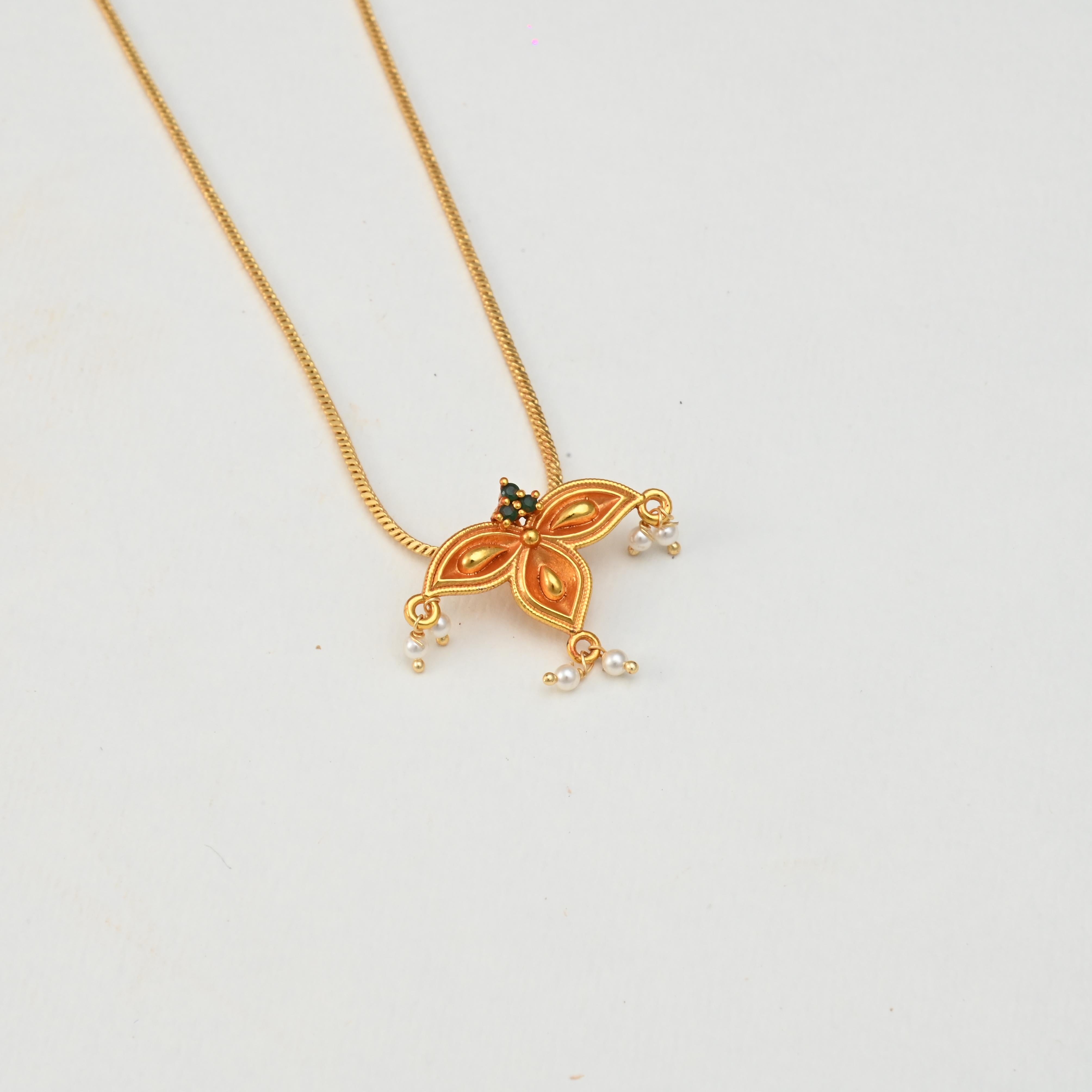 Belpan Pendant Necklace