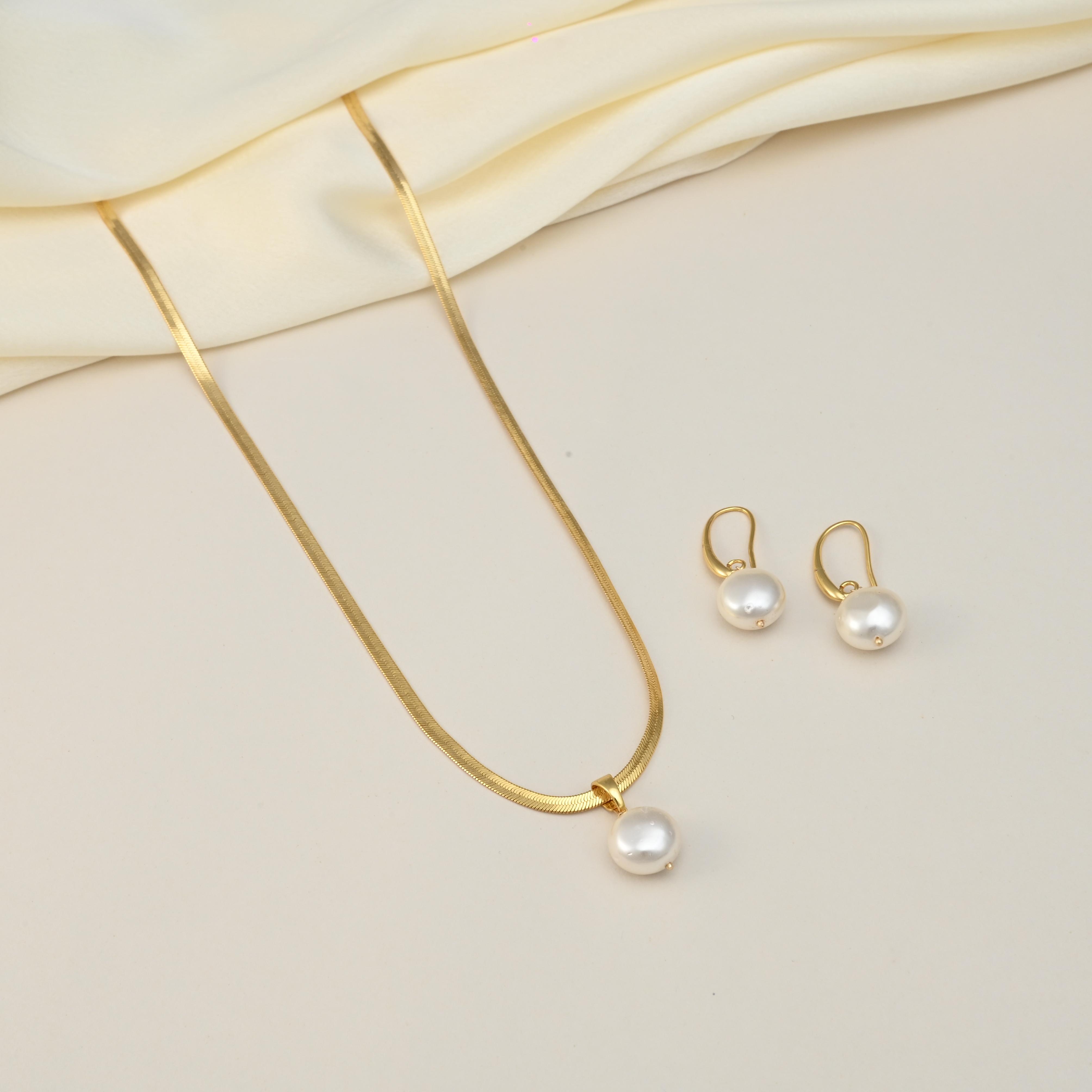 Twisted Snake Chain Pearl Pendant Set