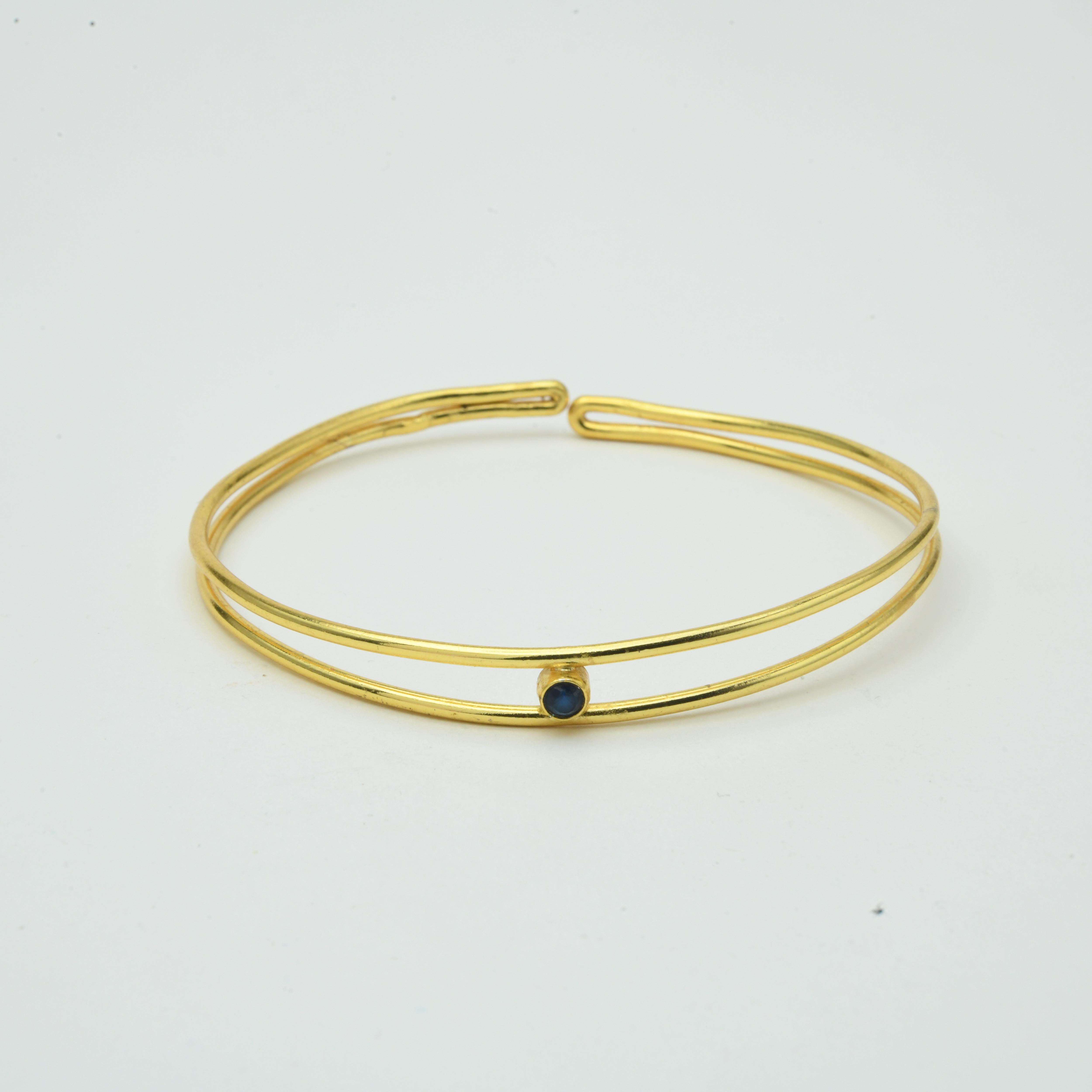 Tanvi Stone Armlet - Gold Polish