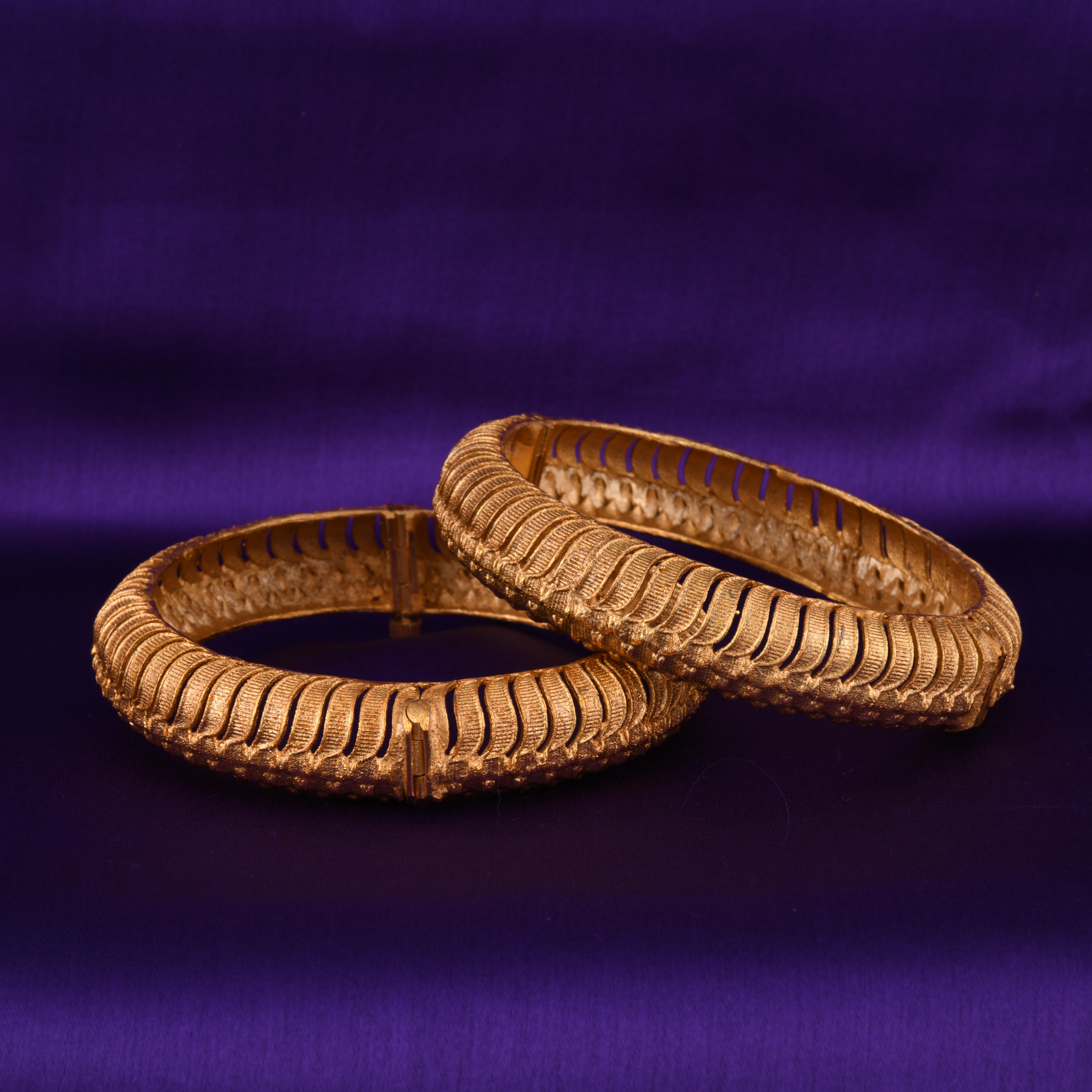 Veena Gold Bangles