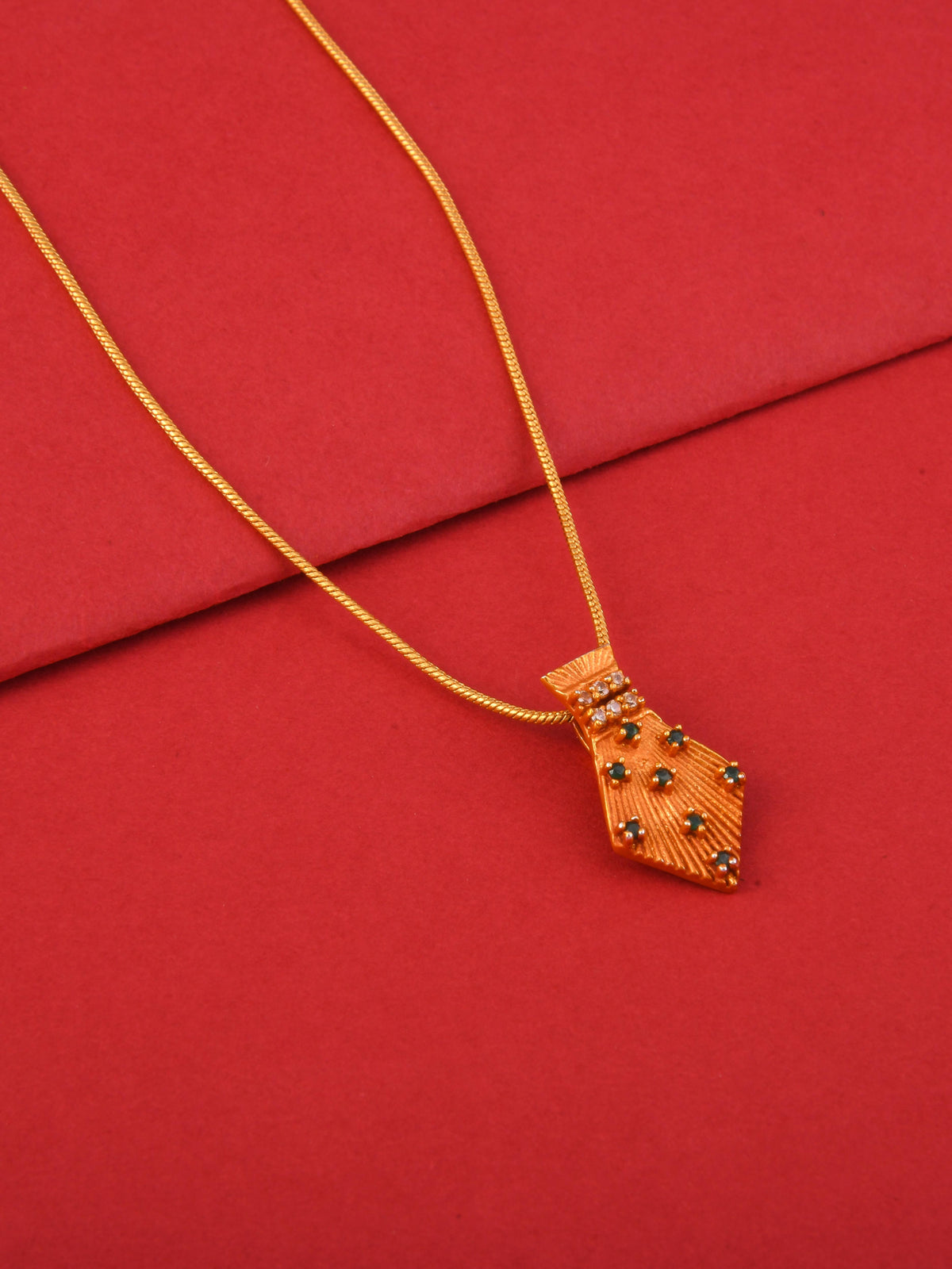 Durva Pendant Necklace