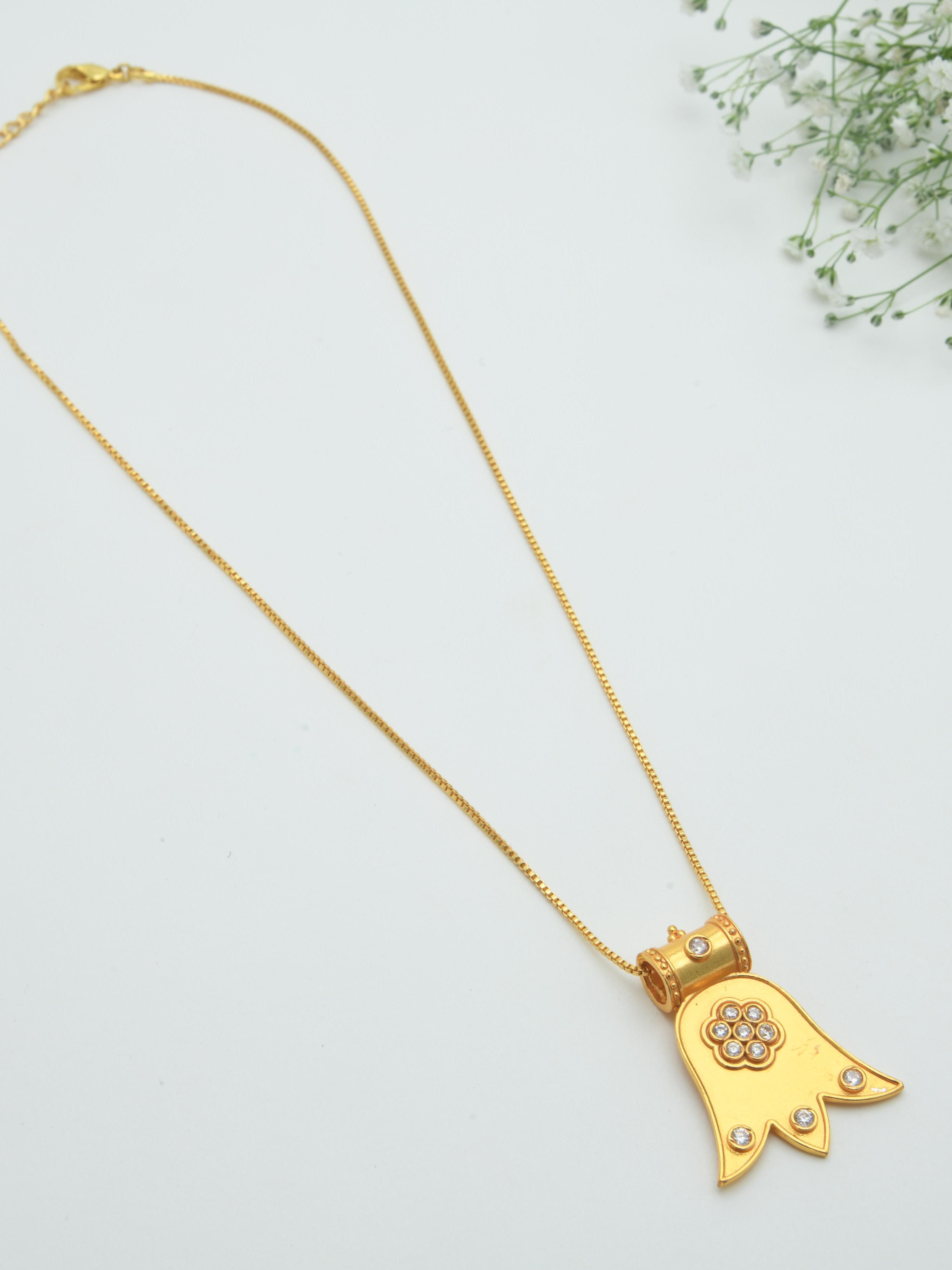 Alatam Pendant Necklace
