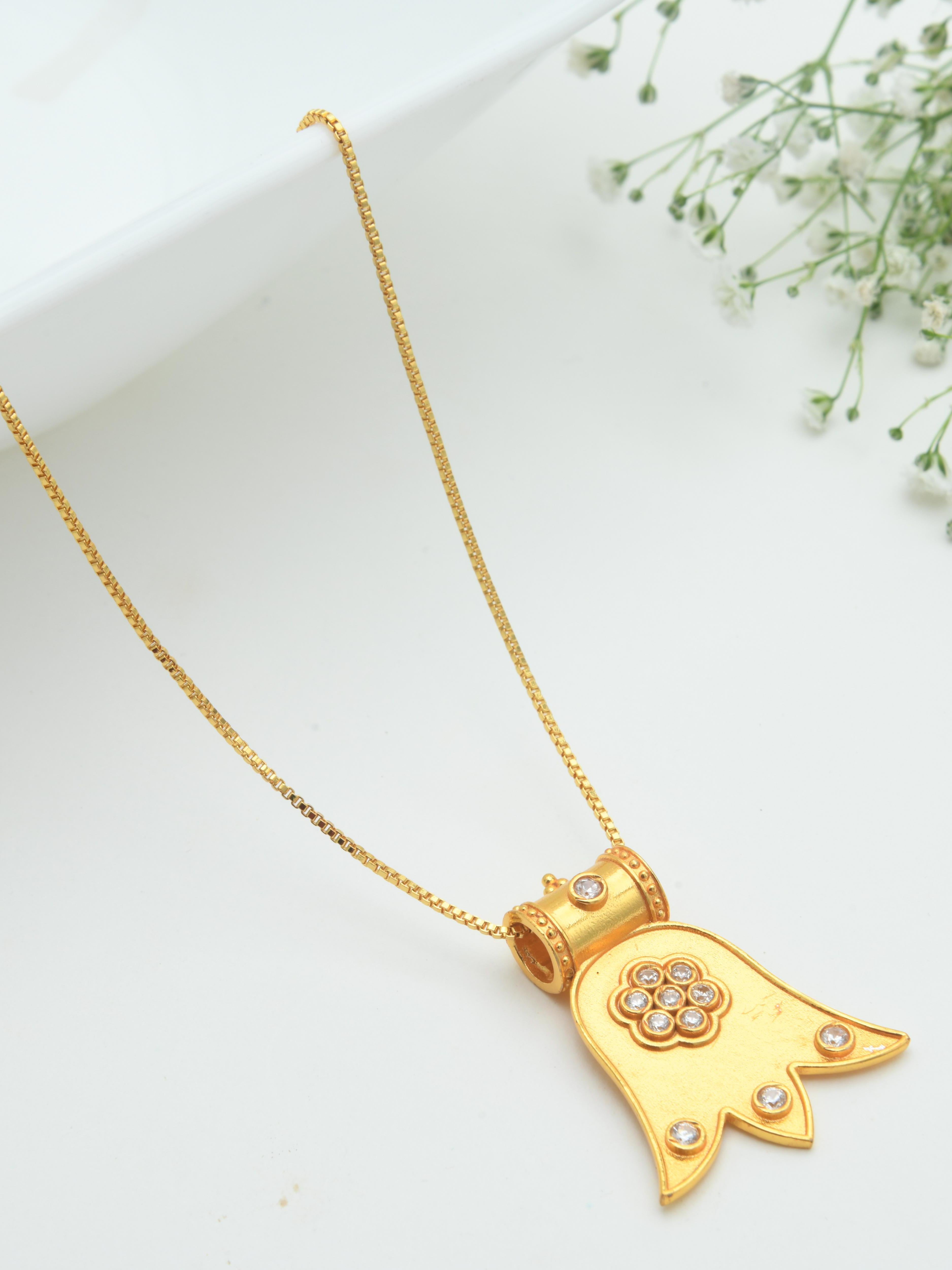 Alatam Pendant Necklace