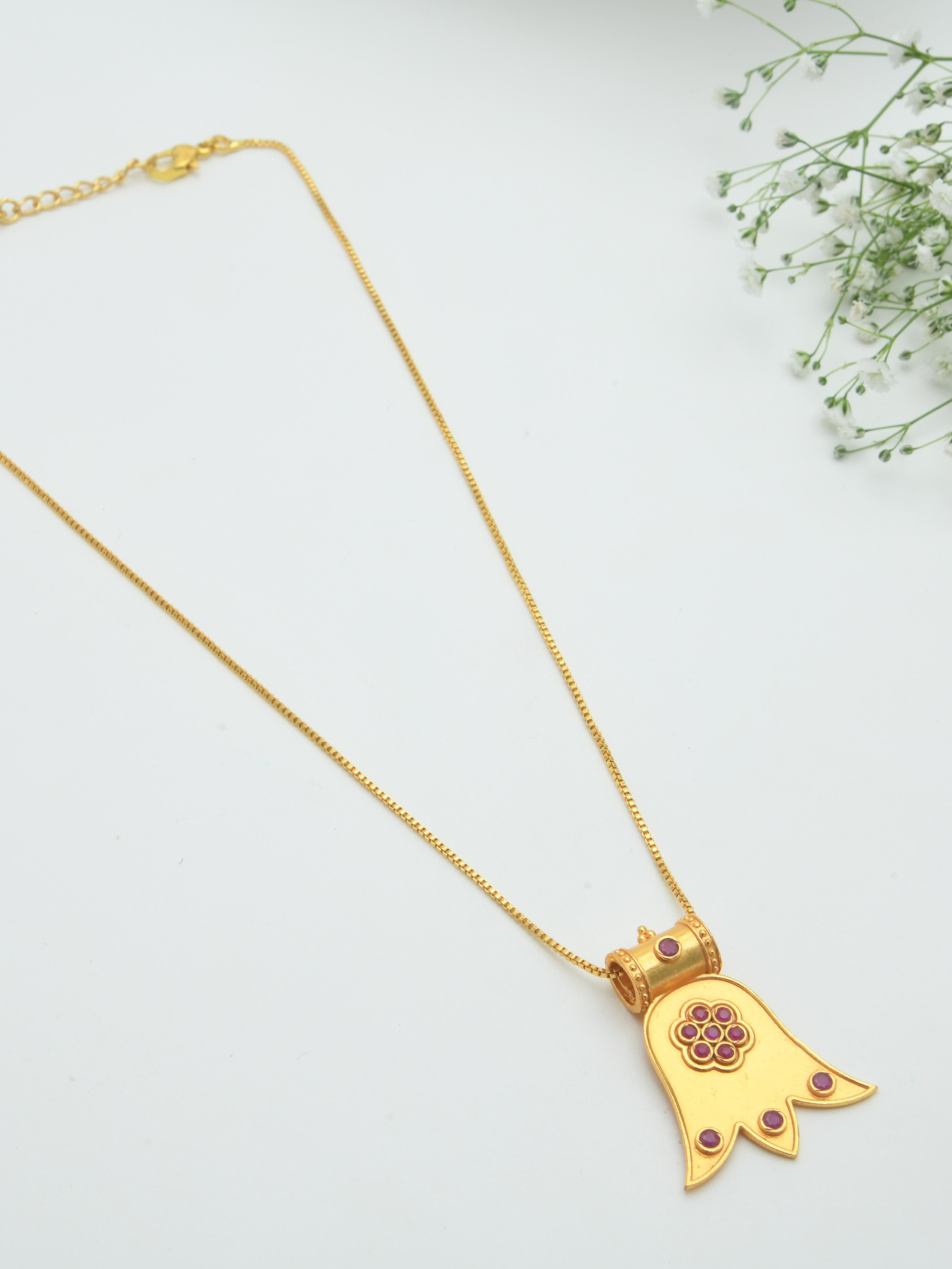 Alatam Pendant Necklace