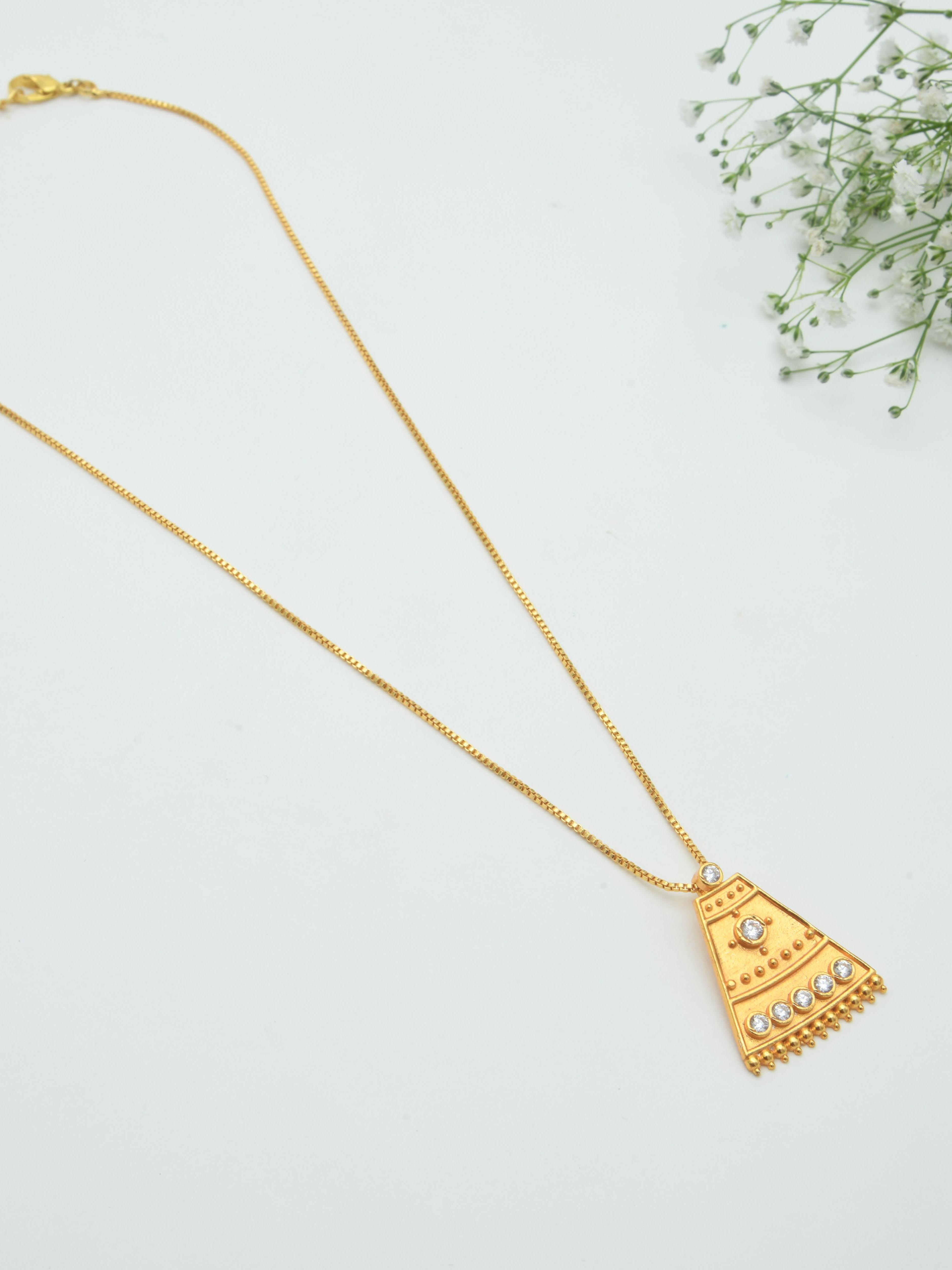 Kona Pendant Necklace