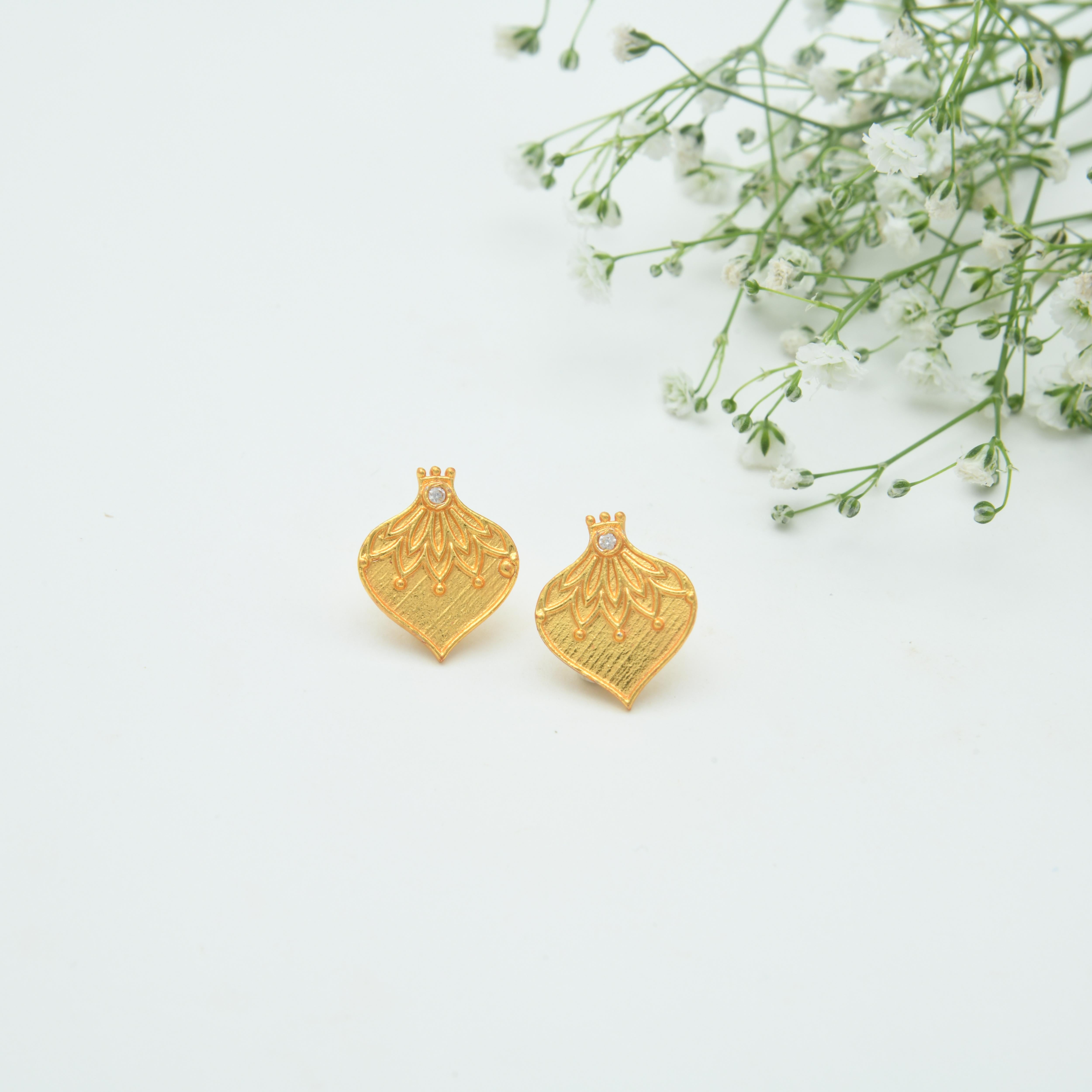 Suchi Earrings