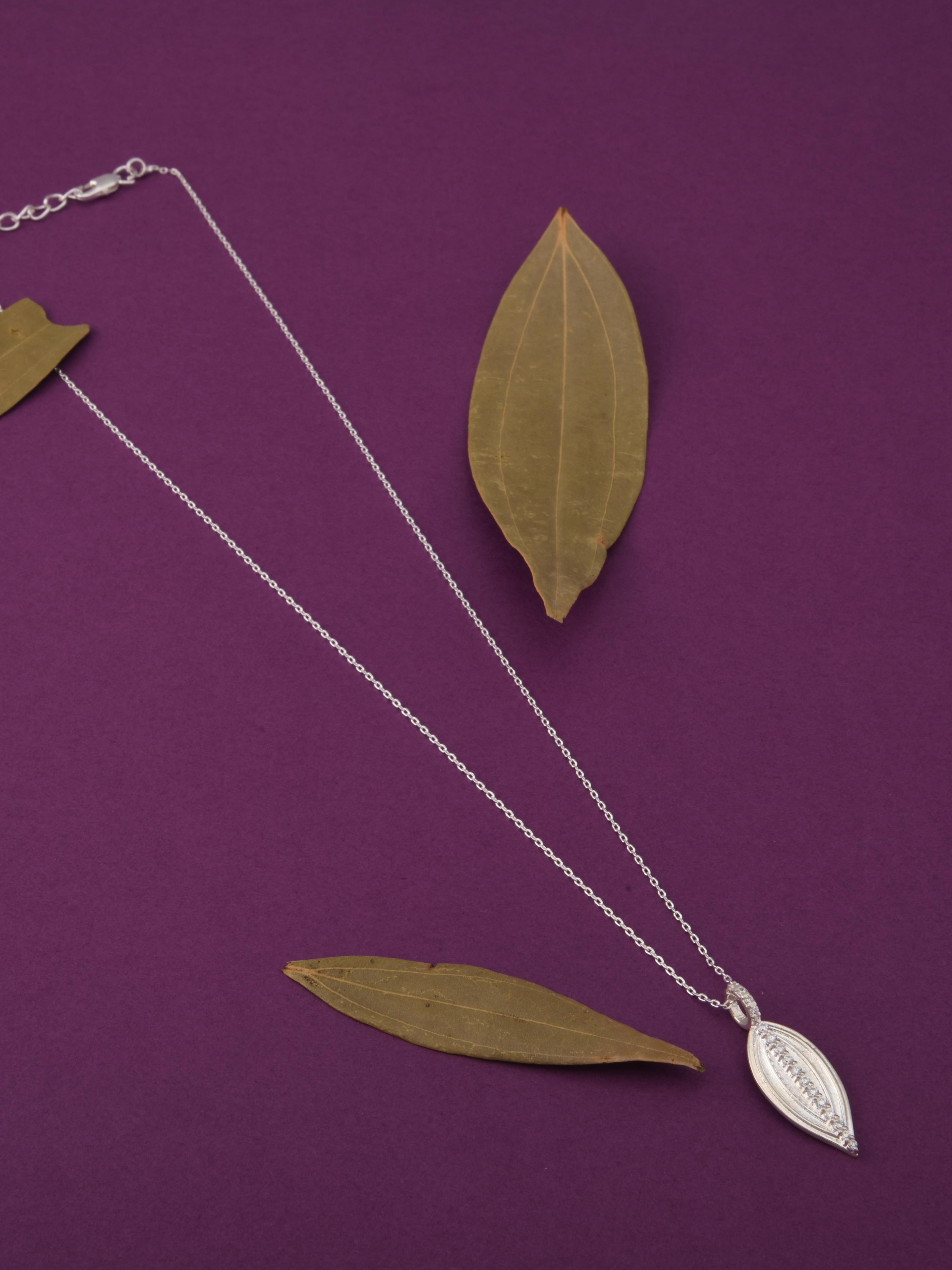 Bay Leaf Spice Pendant Necklace