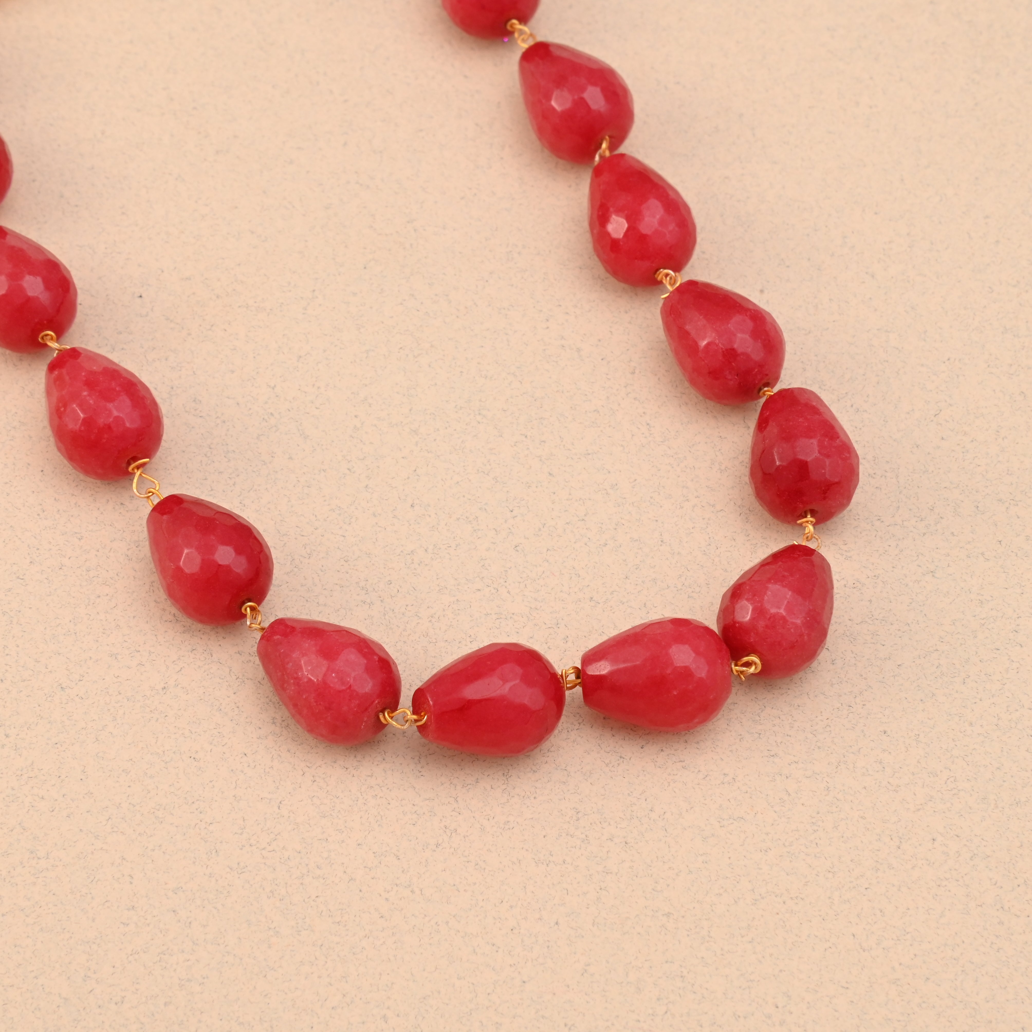 Vibrant Jade Beads Necklace