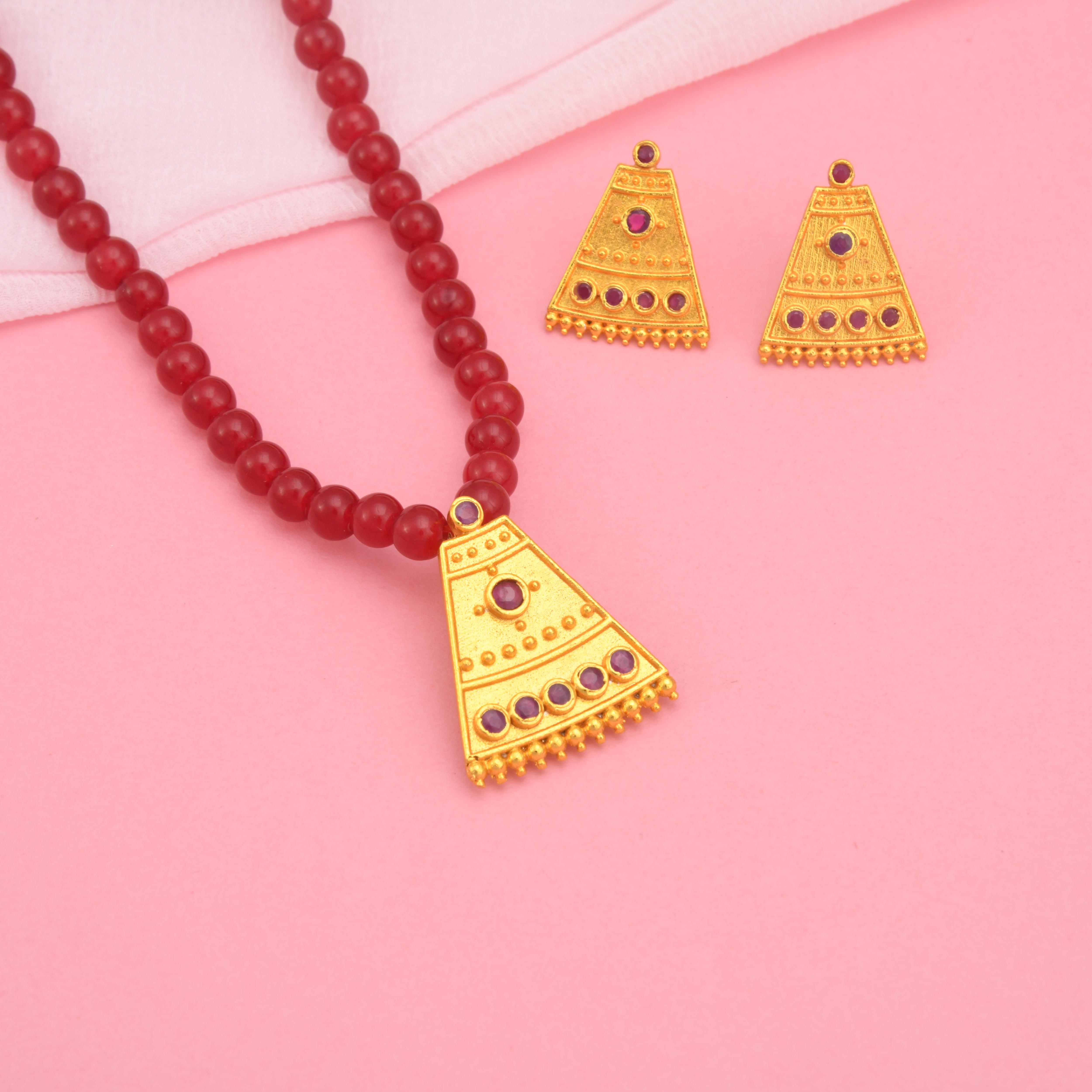 Kona Pendant Beads Necklace