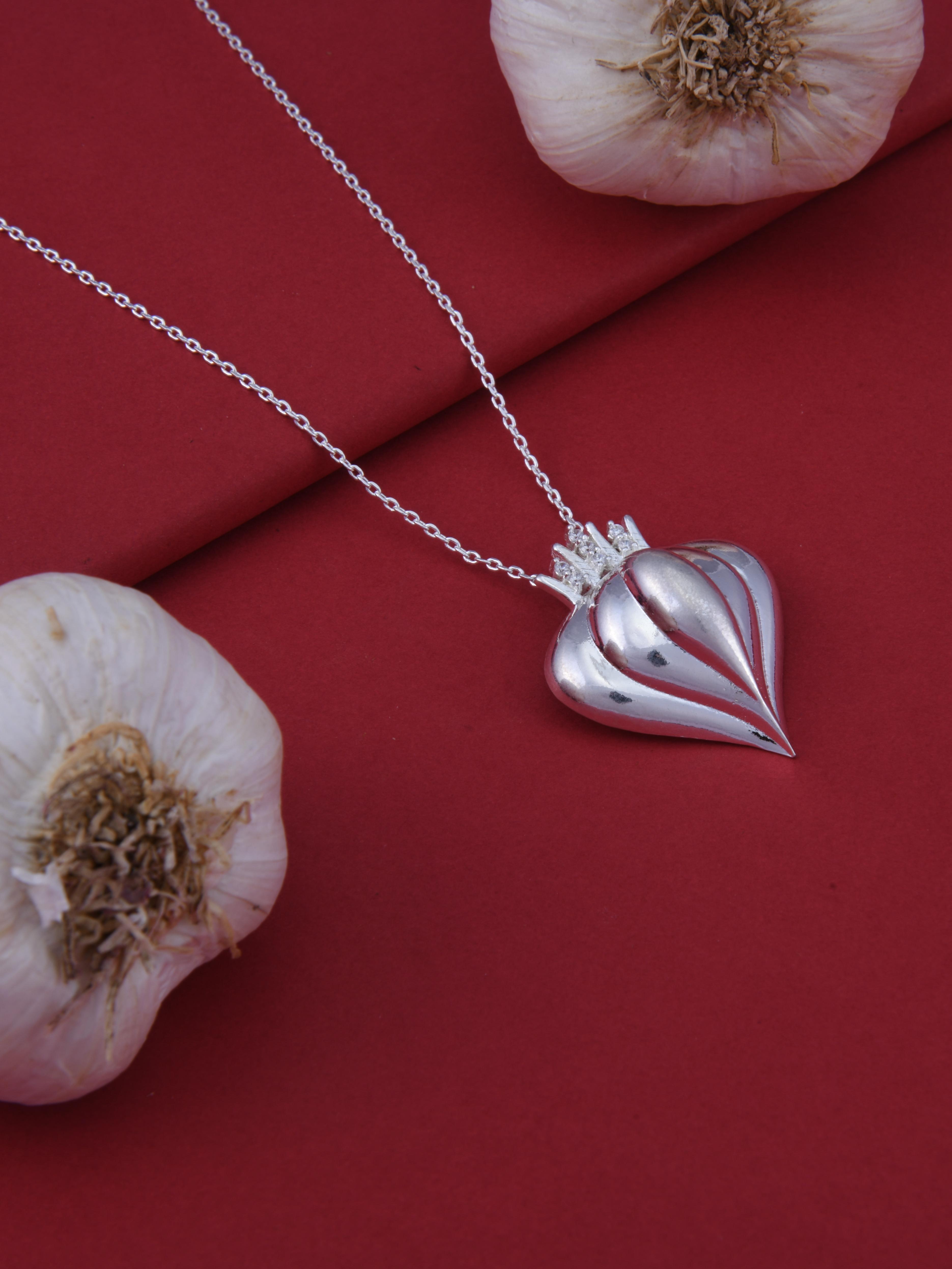 Garlic Spice Pendant Necklace