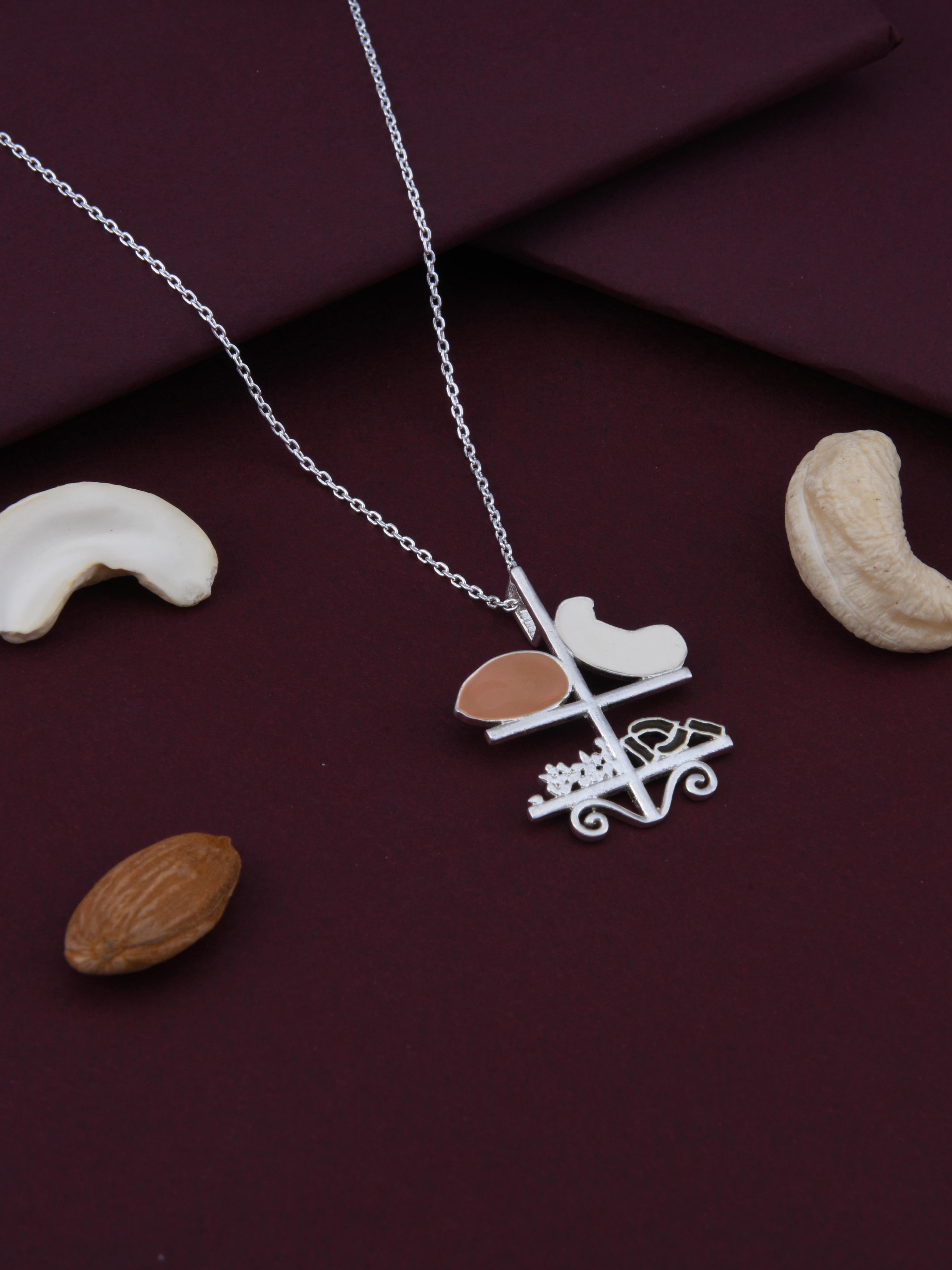 Almond, Cashew, Saffron & Pistachios Spice Pendant Necklace
