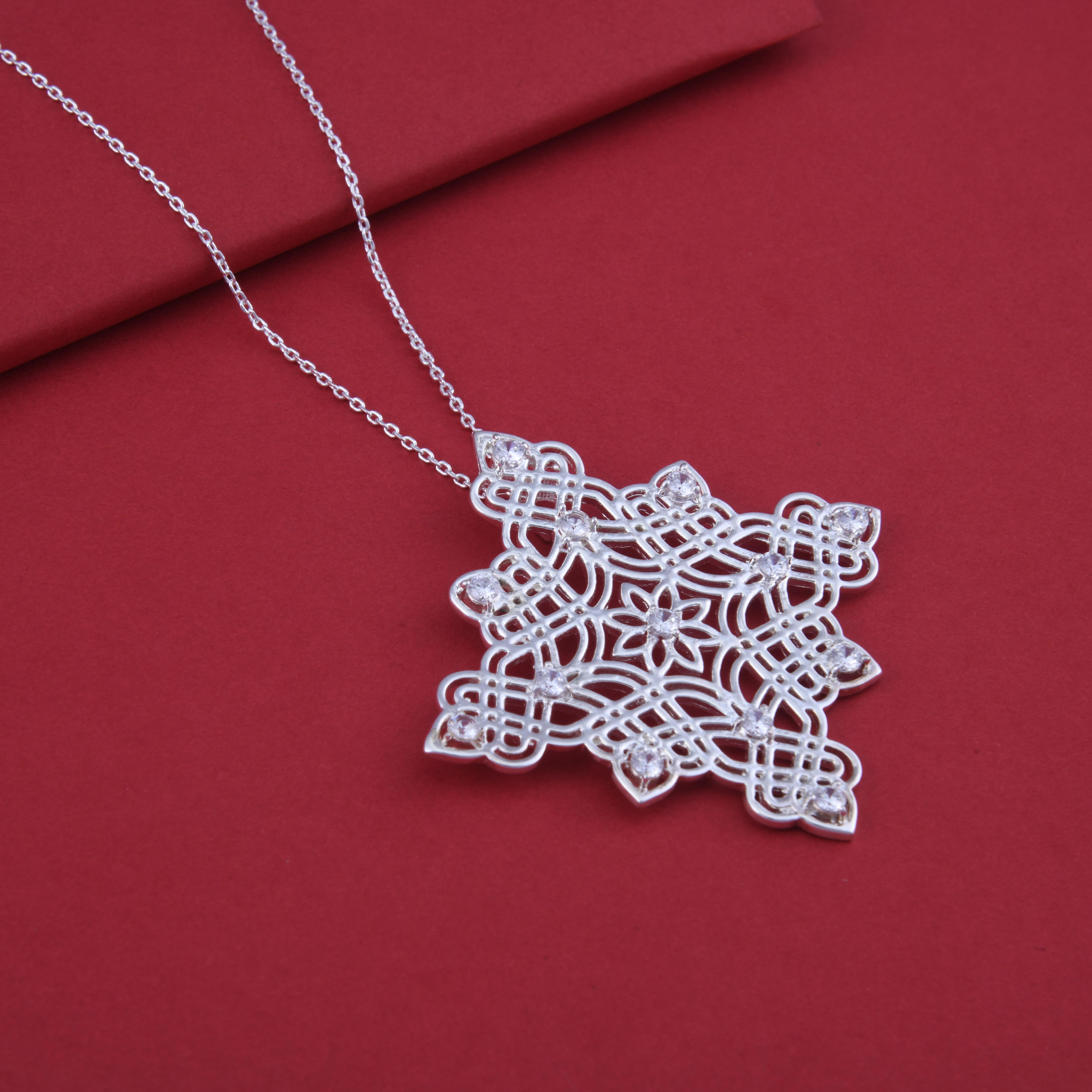 Mandana Pendant Necklace