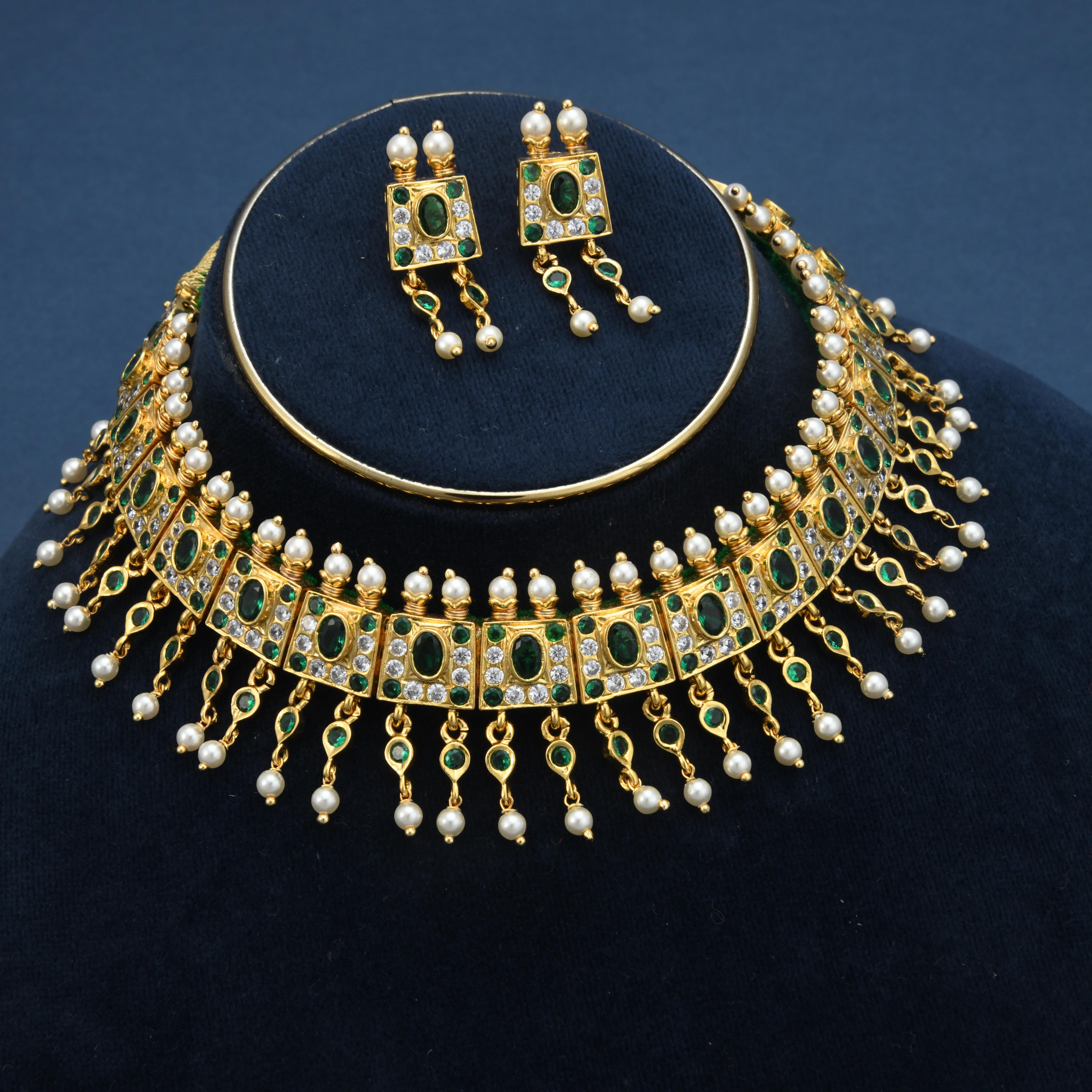 Sadhana Maharashtrian Choker