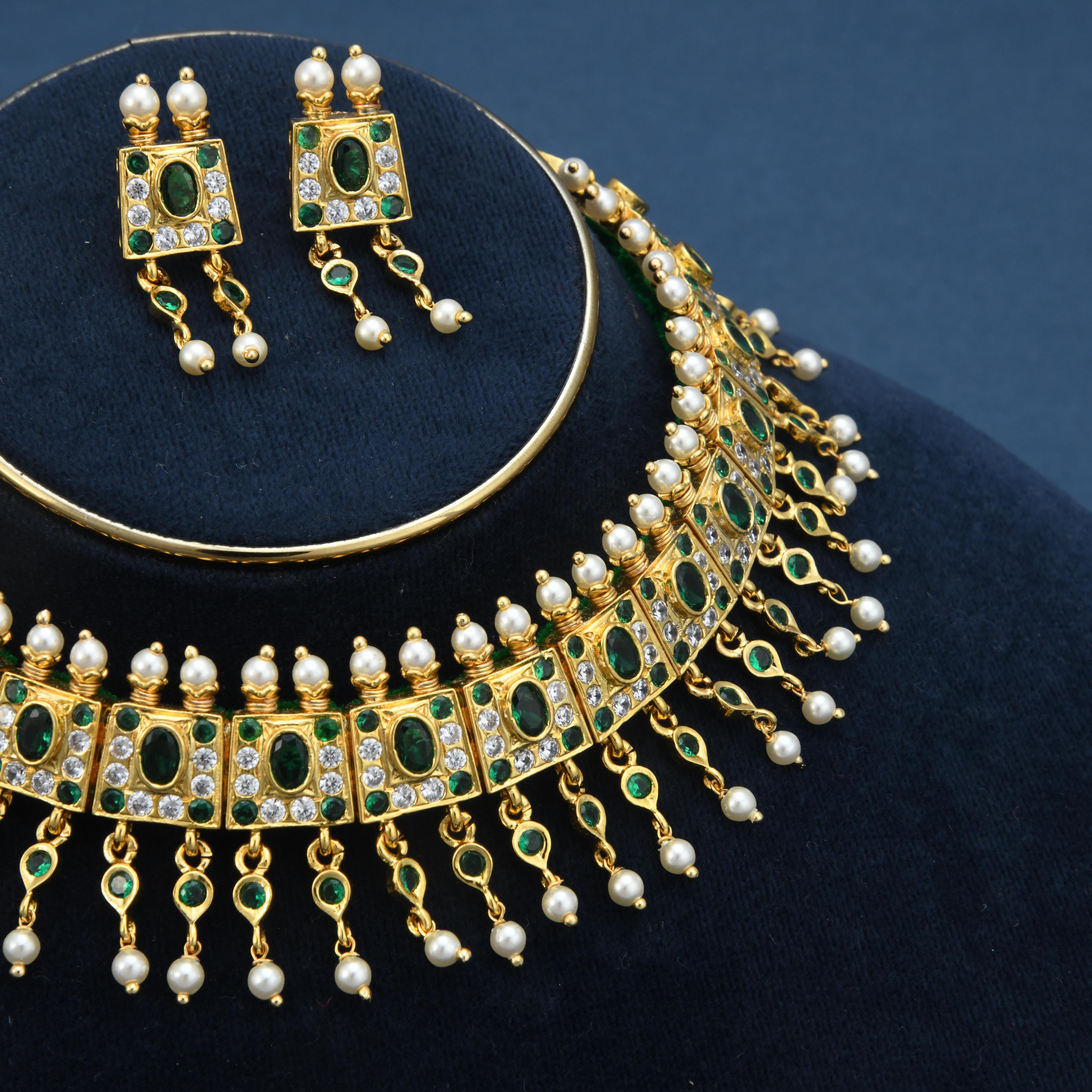 Sadhana Maharashtrian Choker