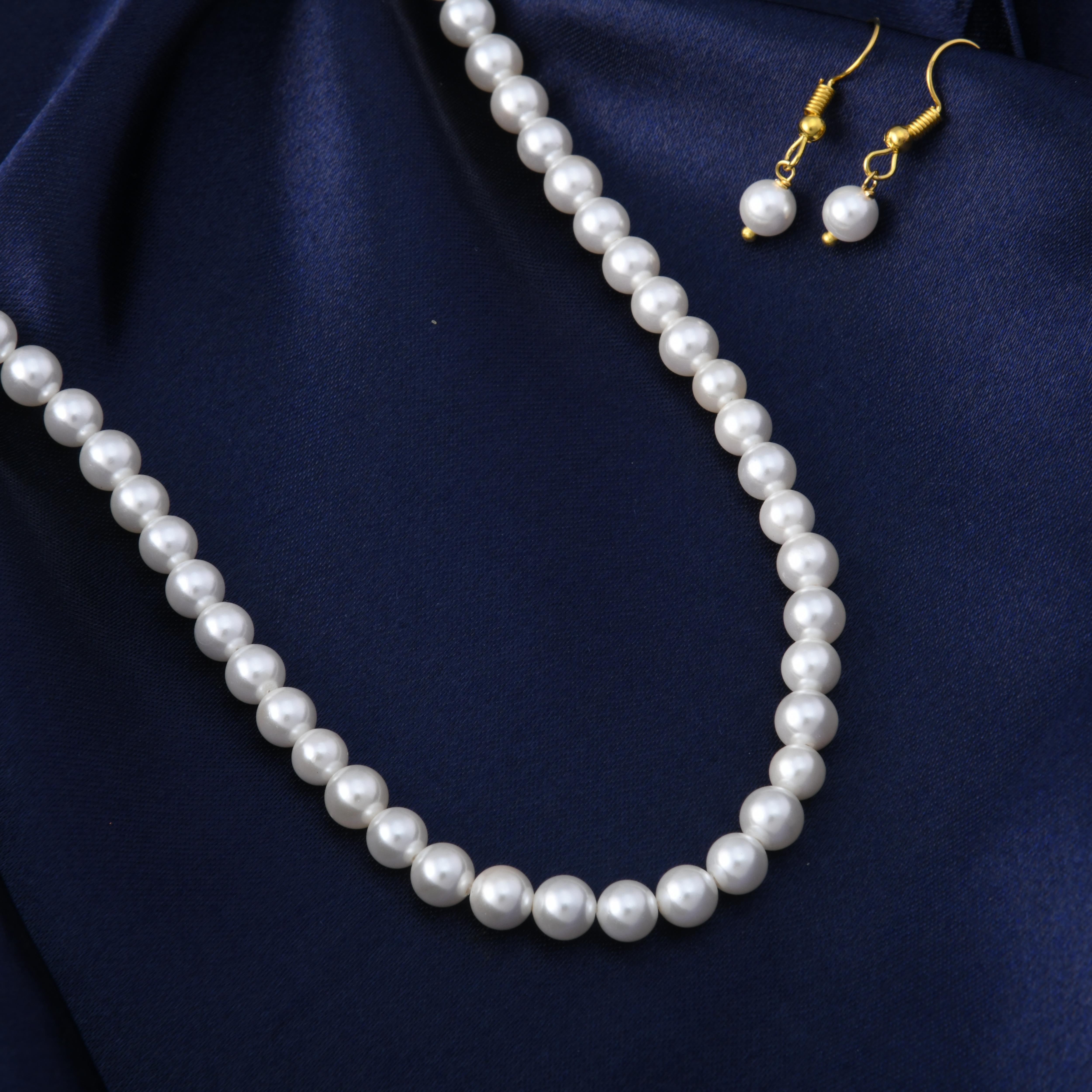 Nivi Pearl Necklace set