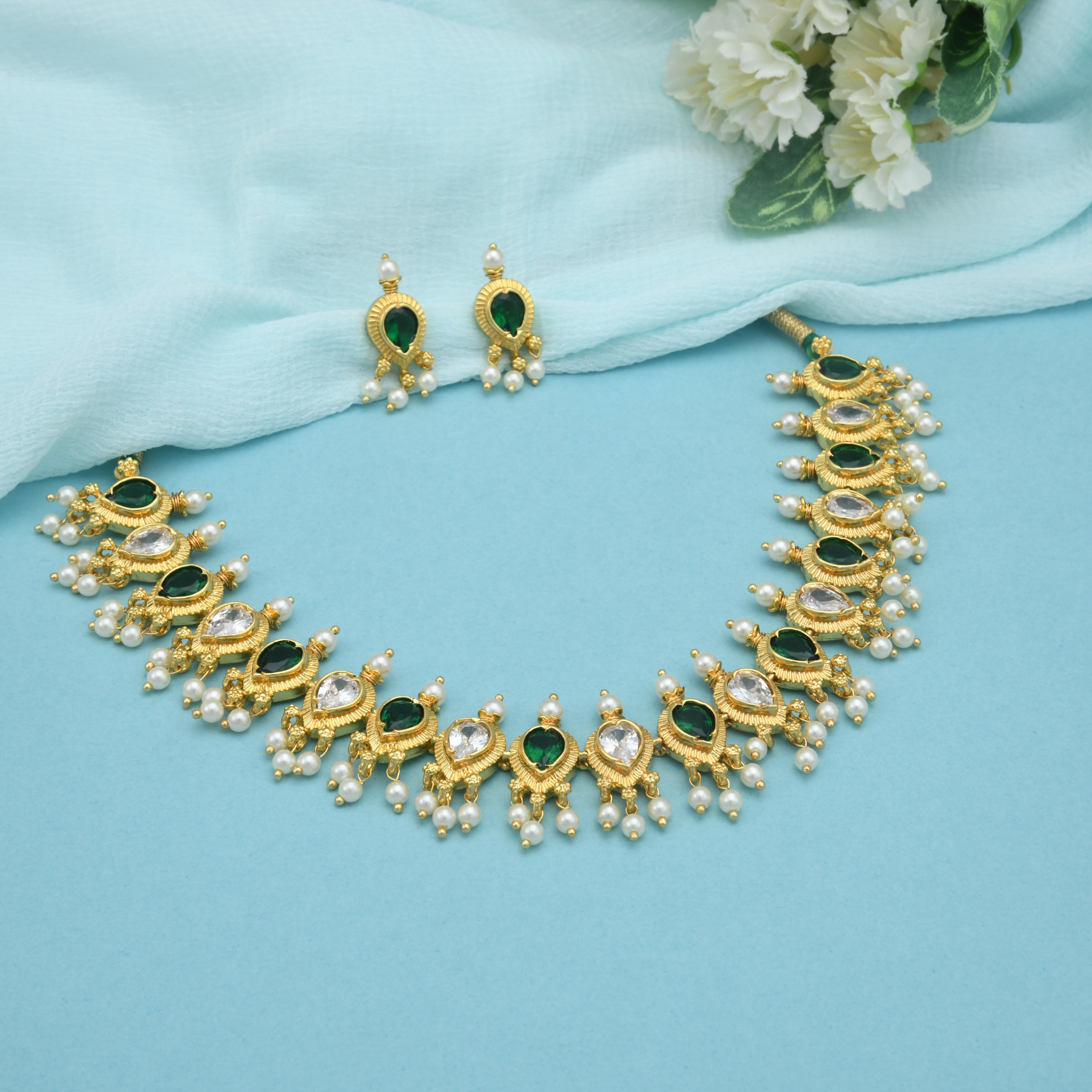 Pearls Choker Necklace