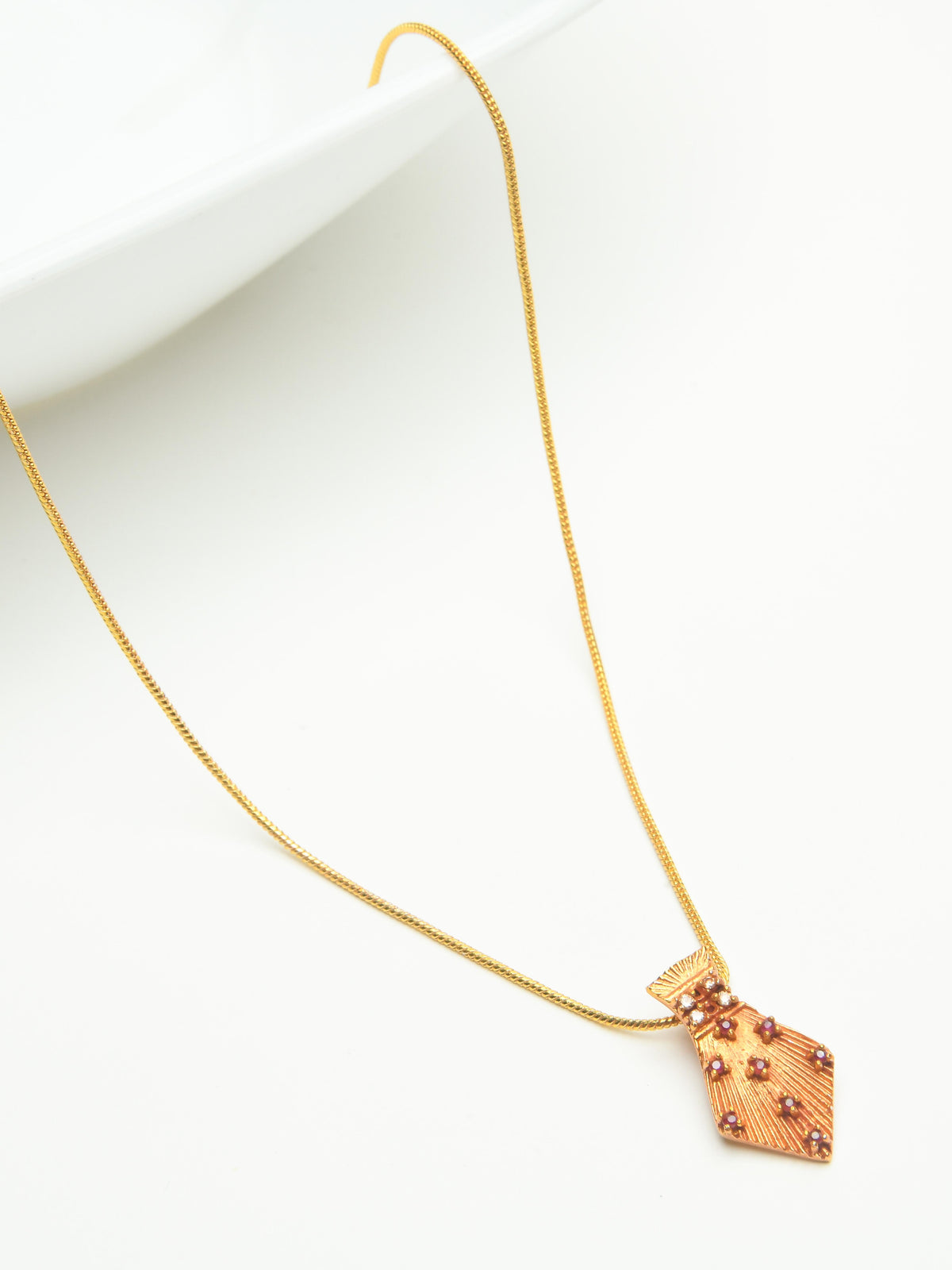 Durva Pendant Necklace