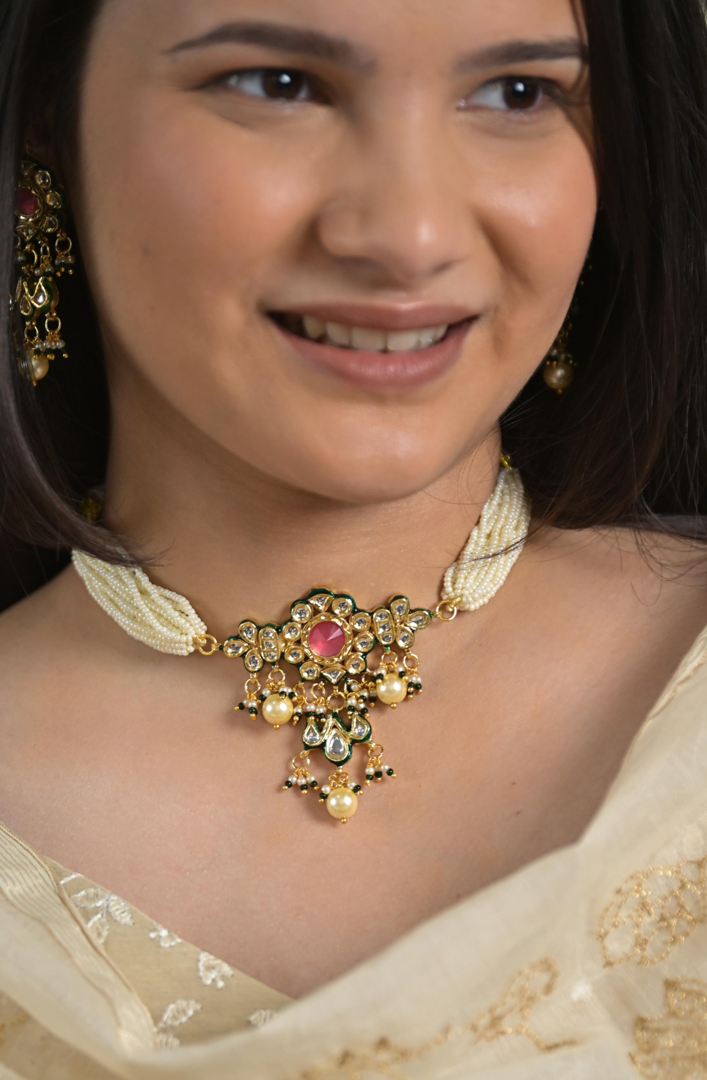 Manjiri Kundan Choker