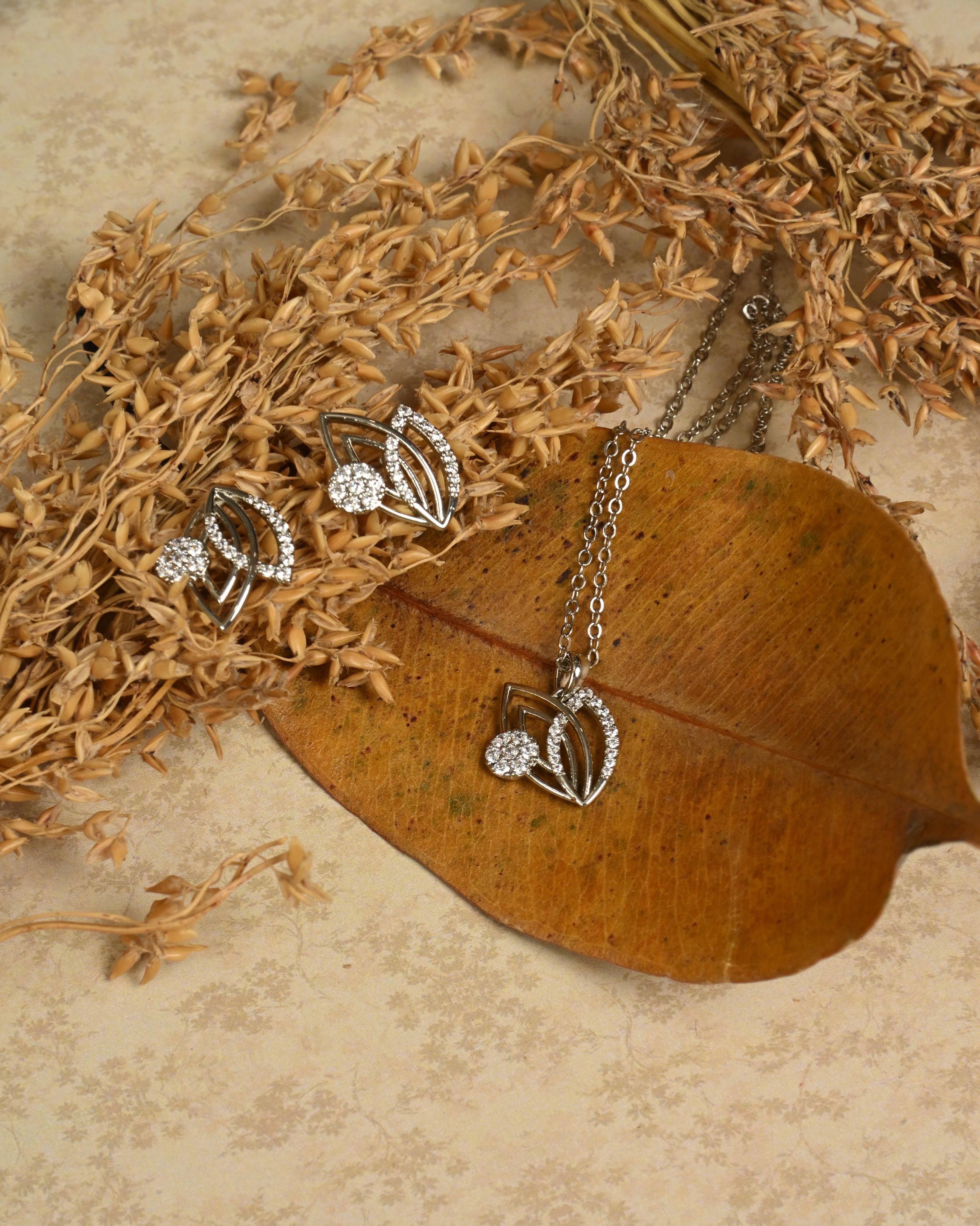 Aisha CZ Pendant Set