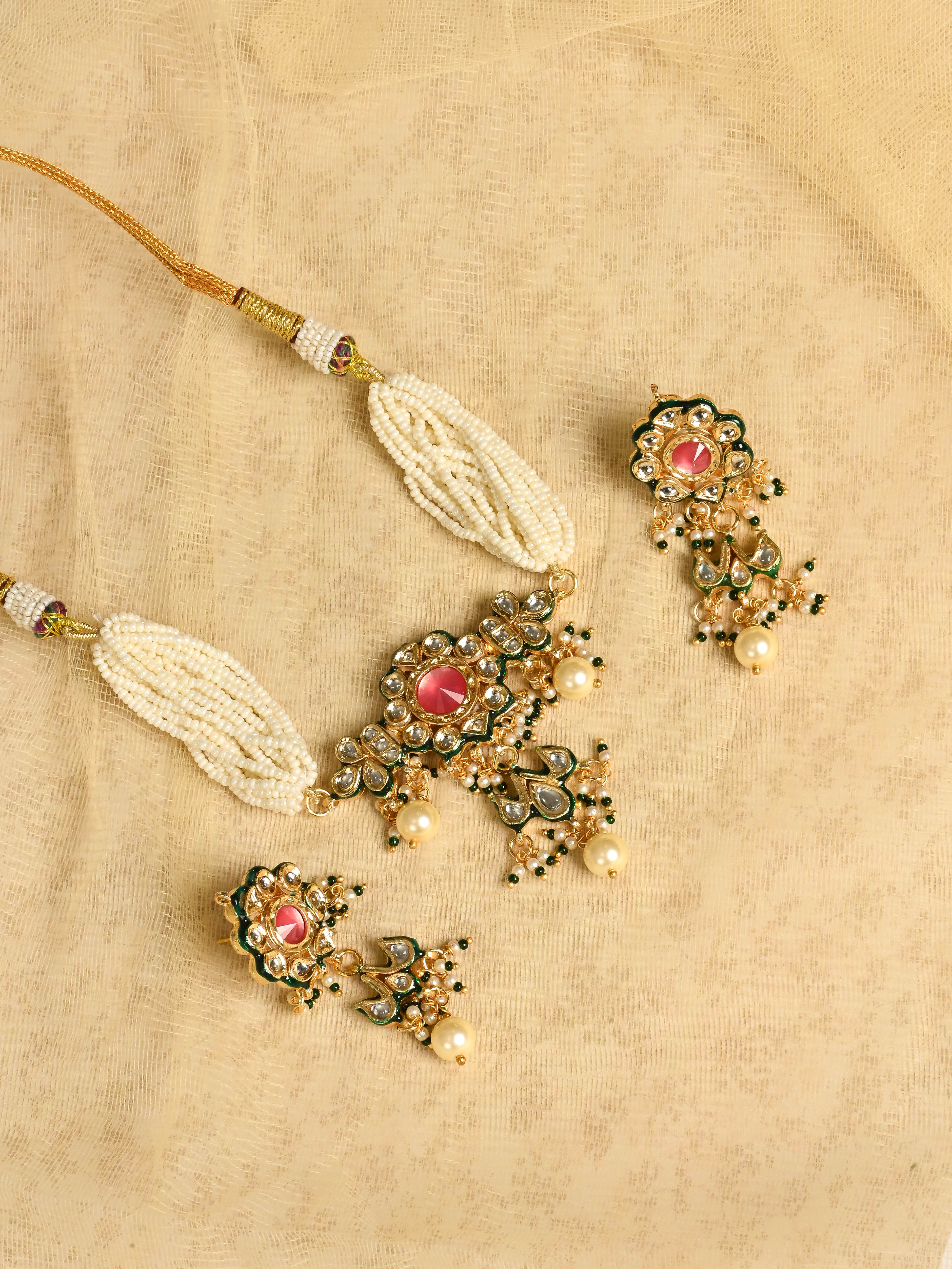 Manjiri Kundan Choker