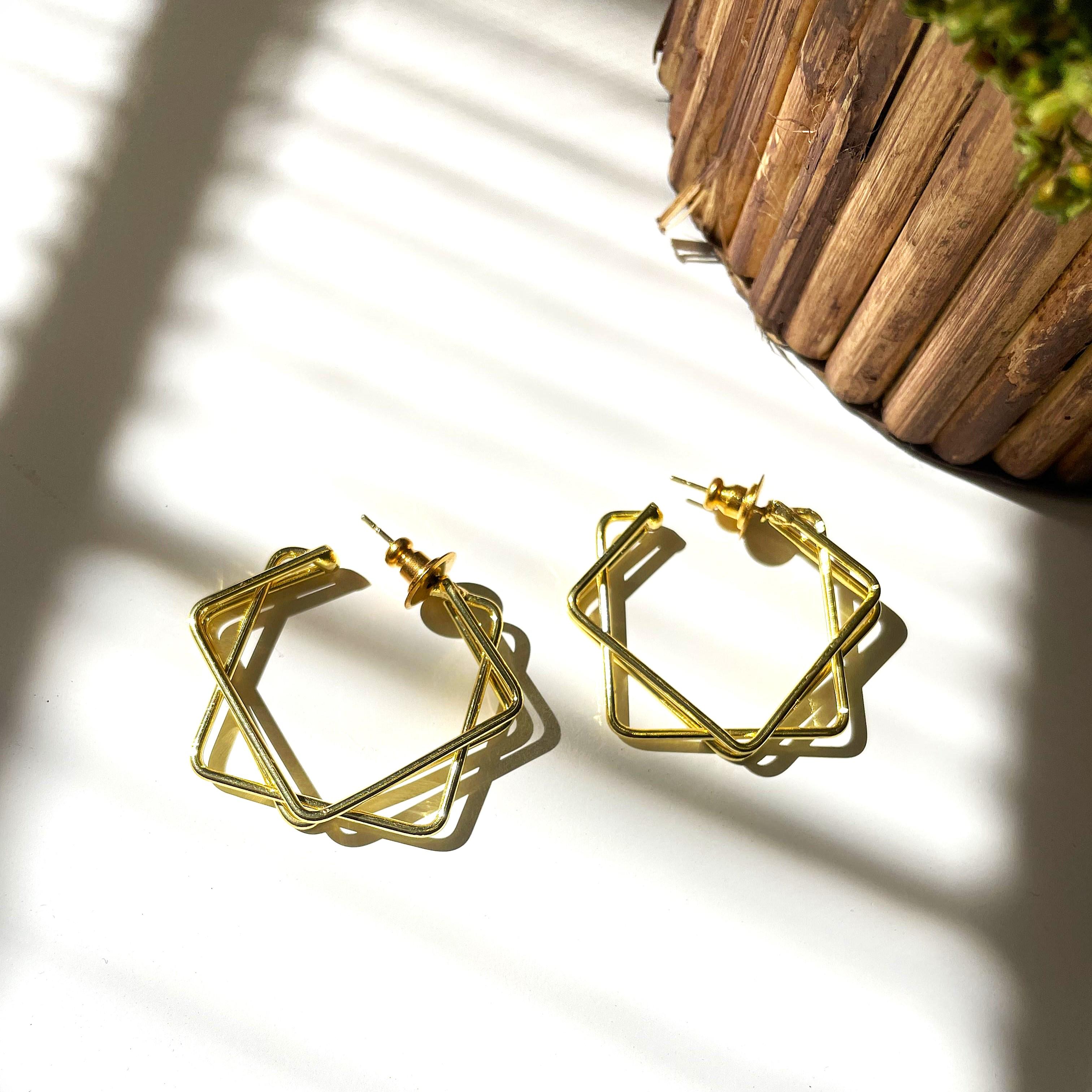 Tangled Box Earring