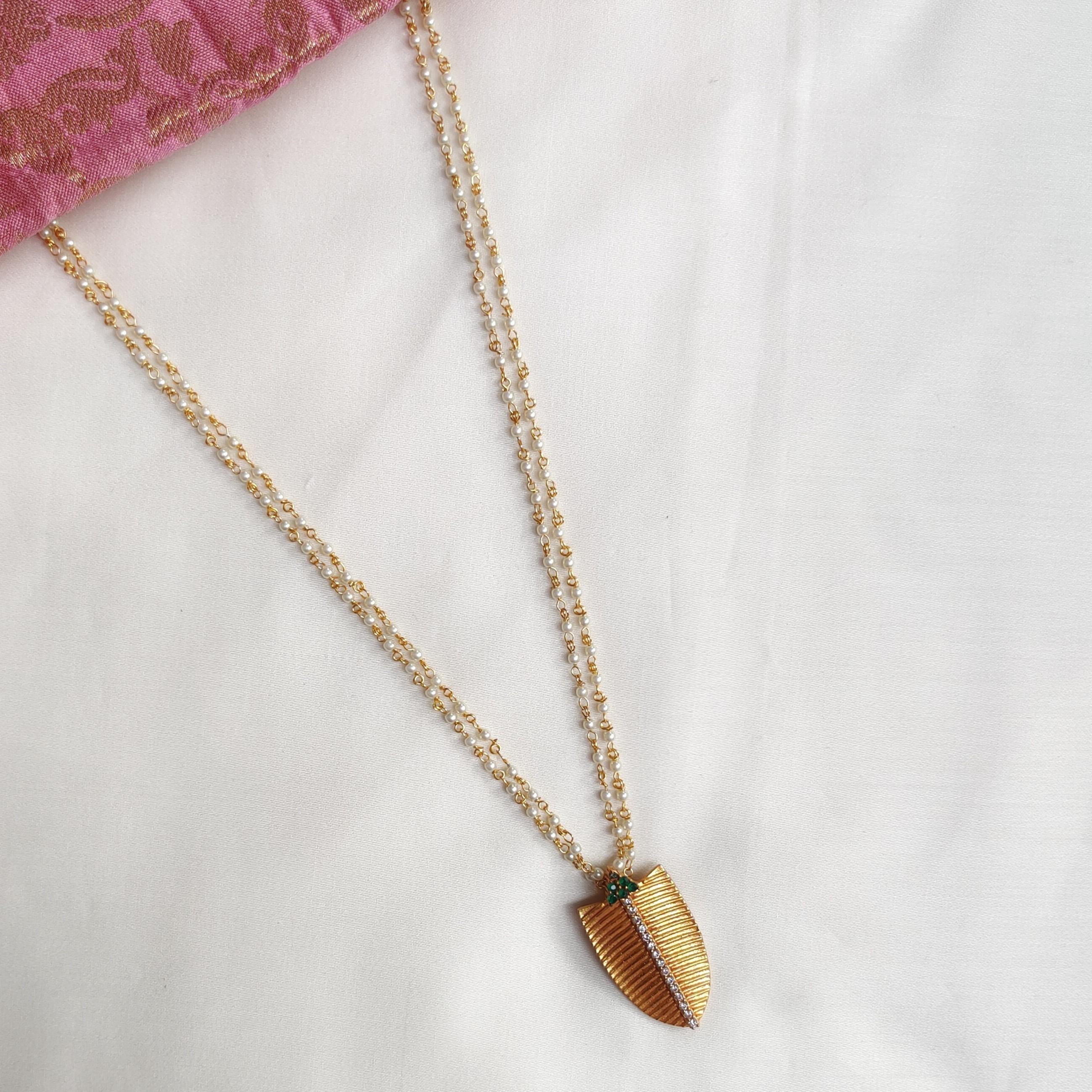 Banana Pendant Pearl Necklace