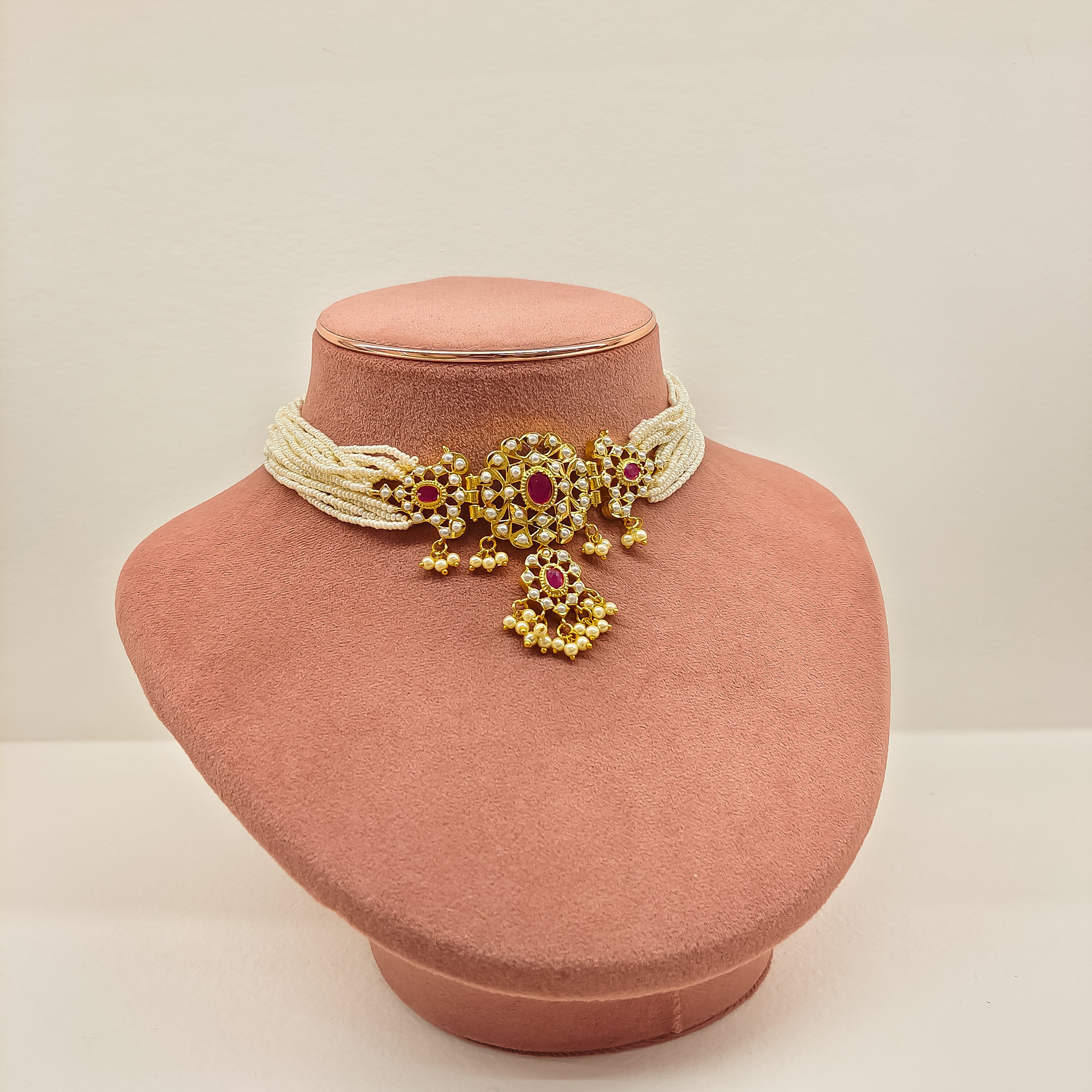 Meenakshi Pearls Necklace