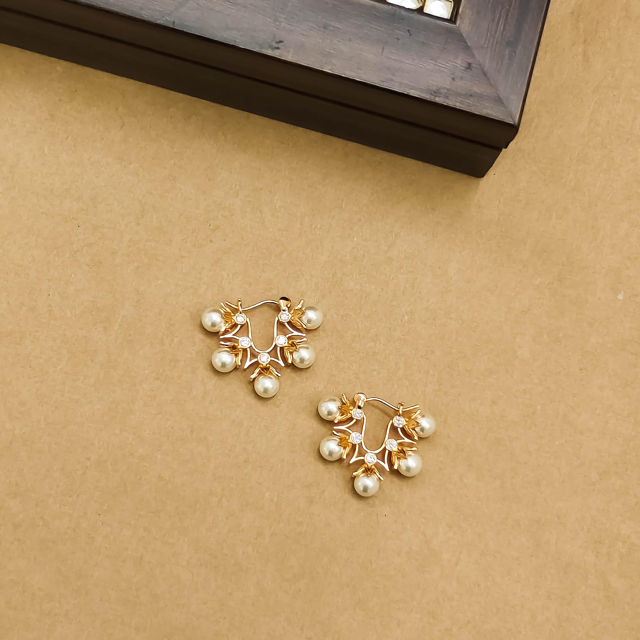 Jasmin Pearl Earrings