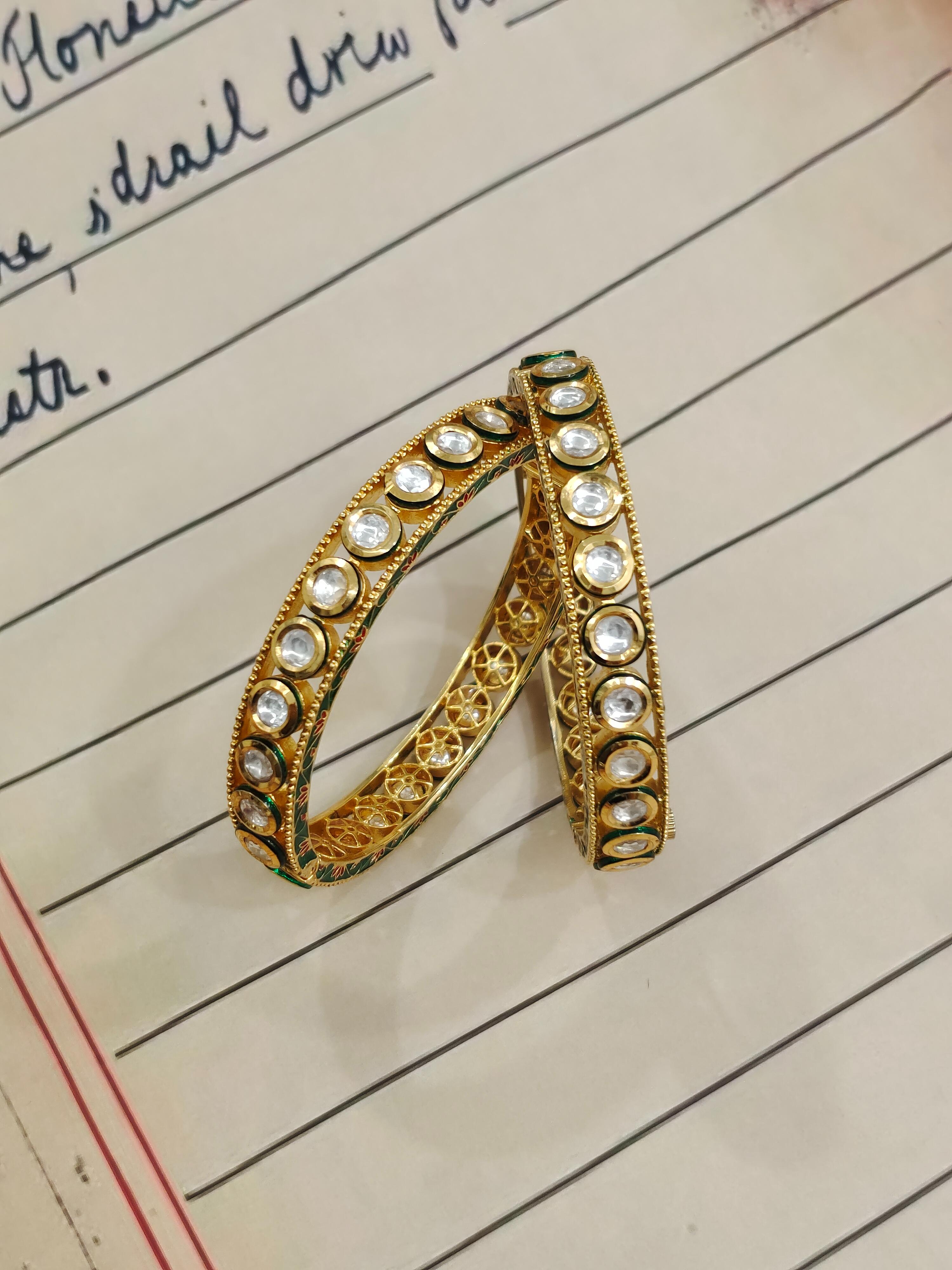 Jiya Dabi Kundan Bangles