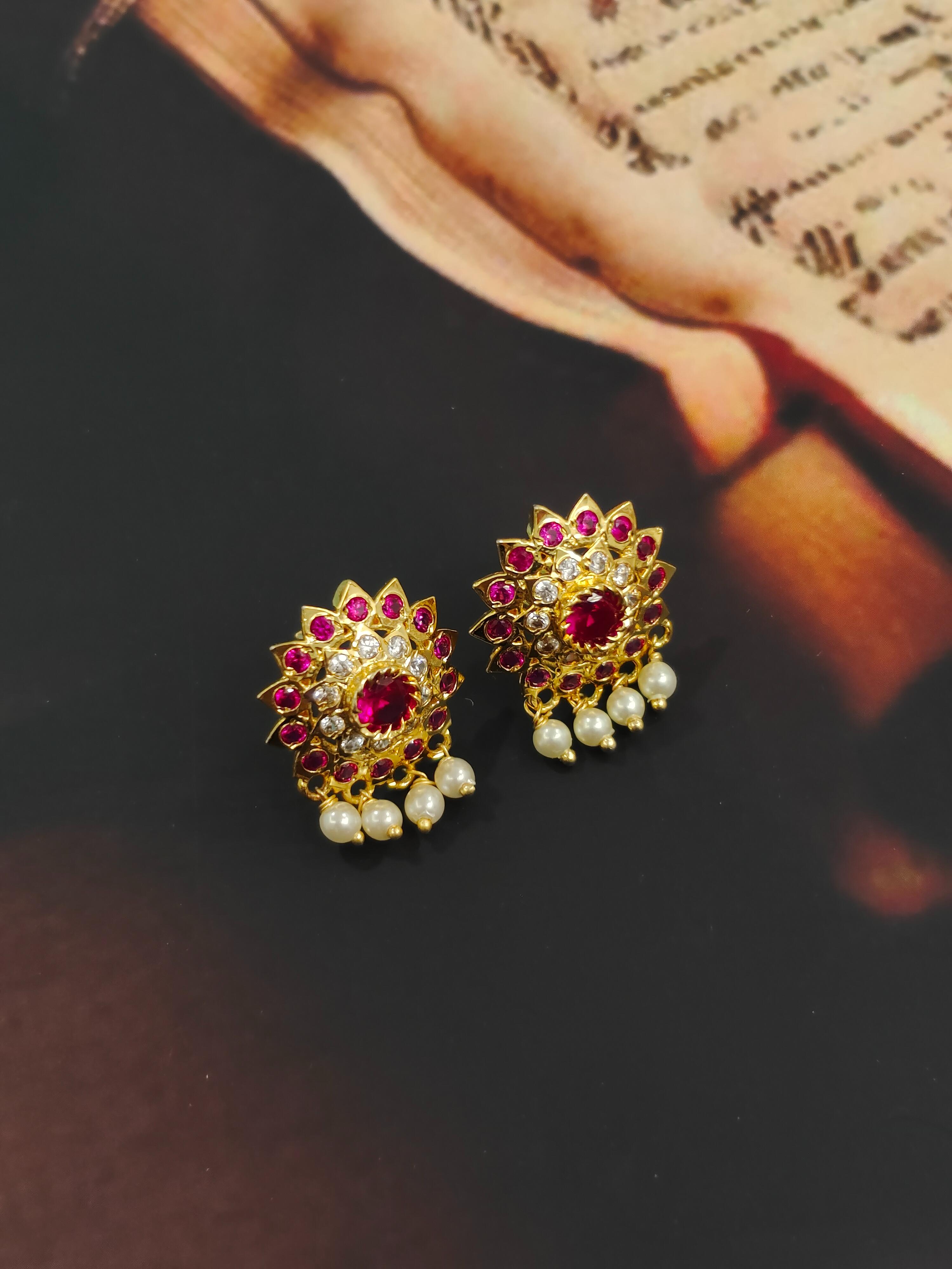Pouravi Traditional Studs
