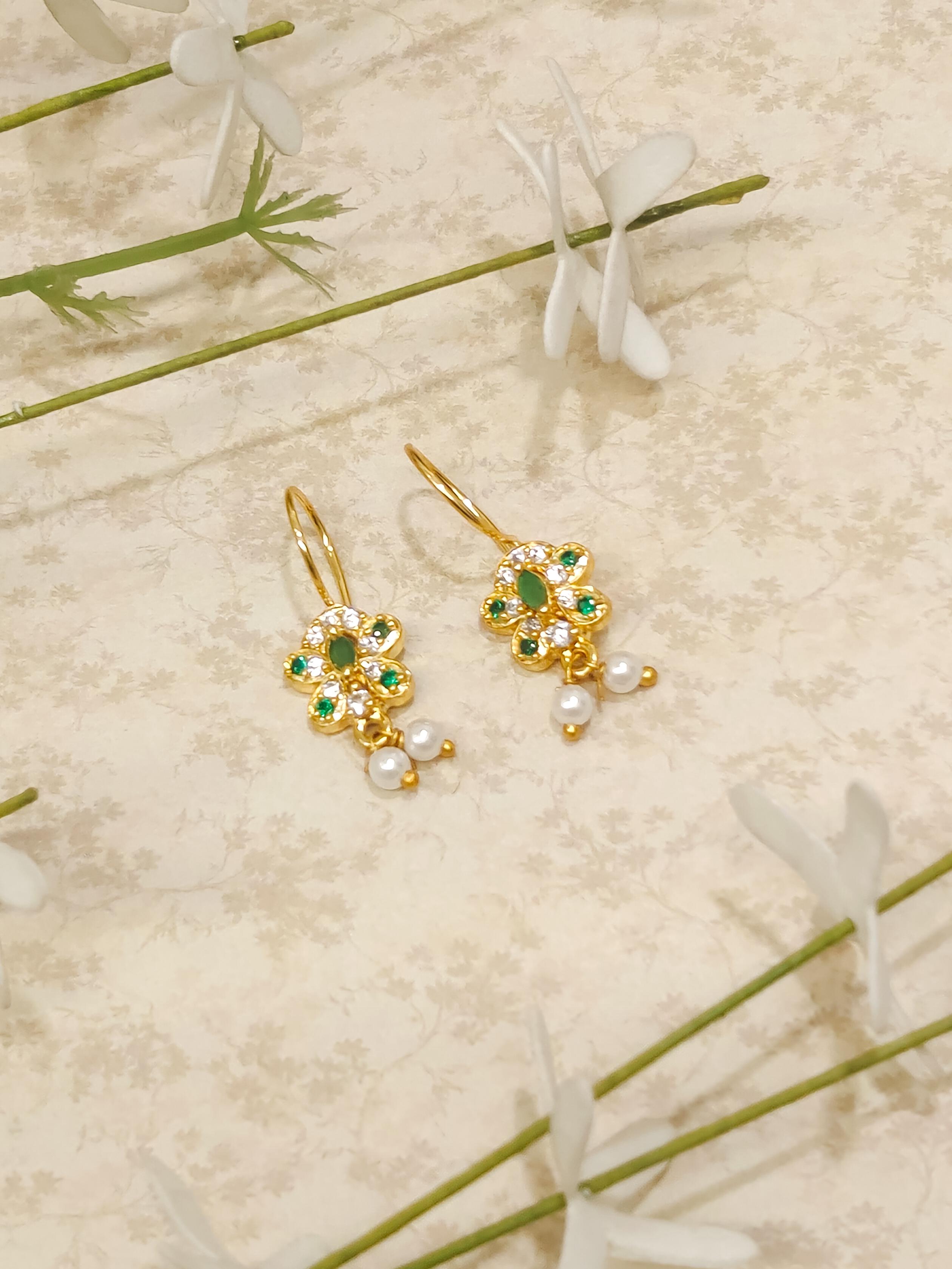 Butterfly Shape Green Stone Bugadi