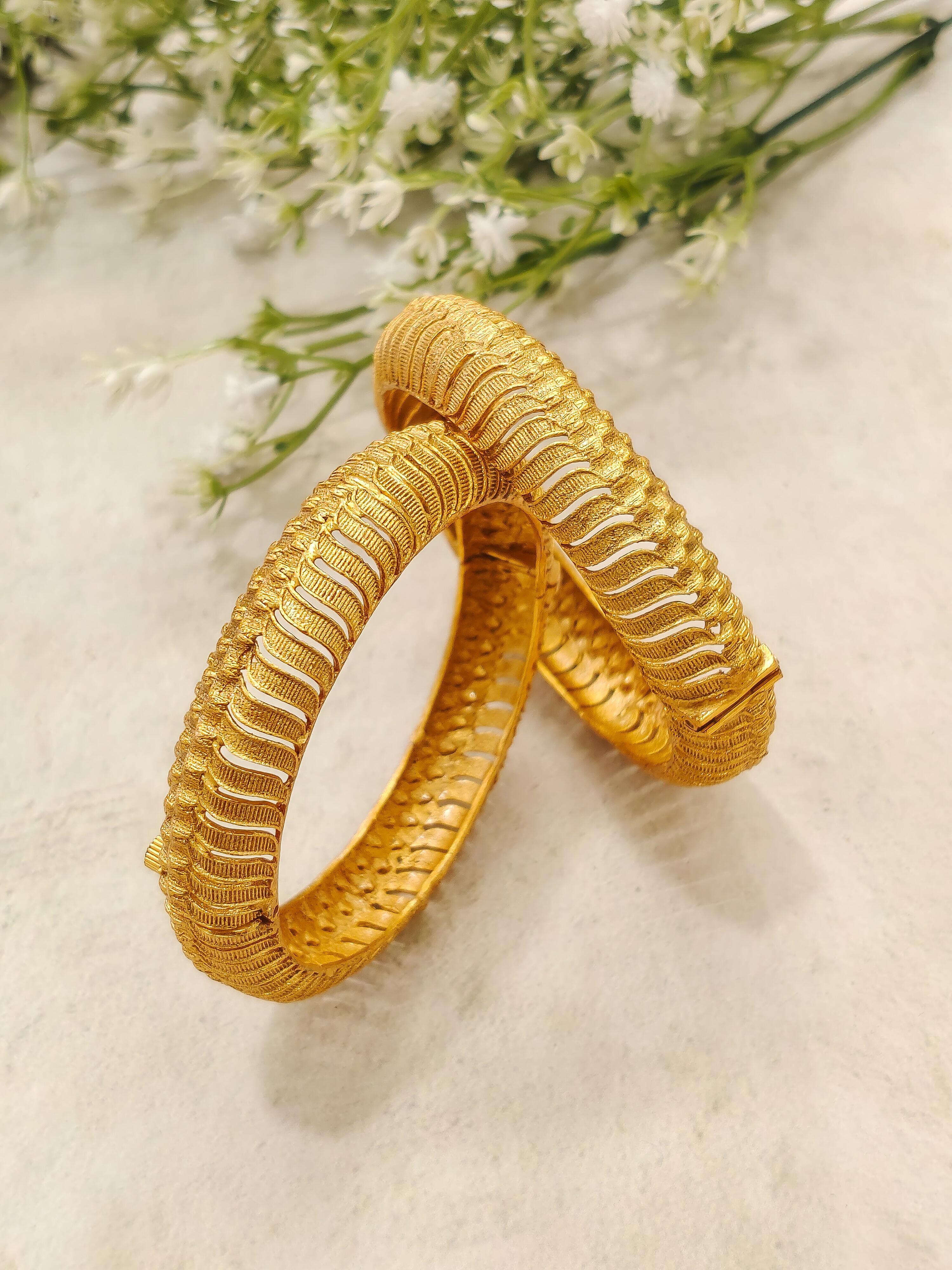 Veena Gold Bangles