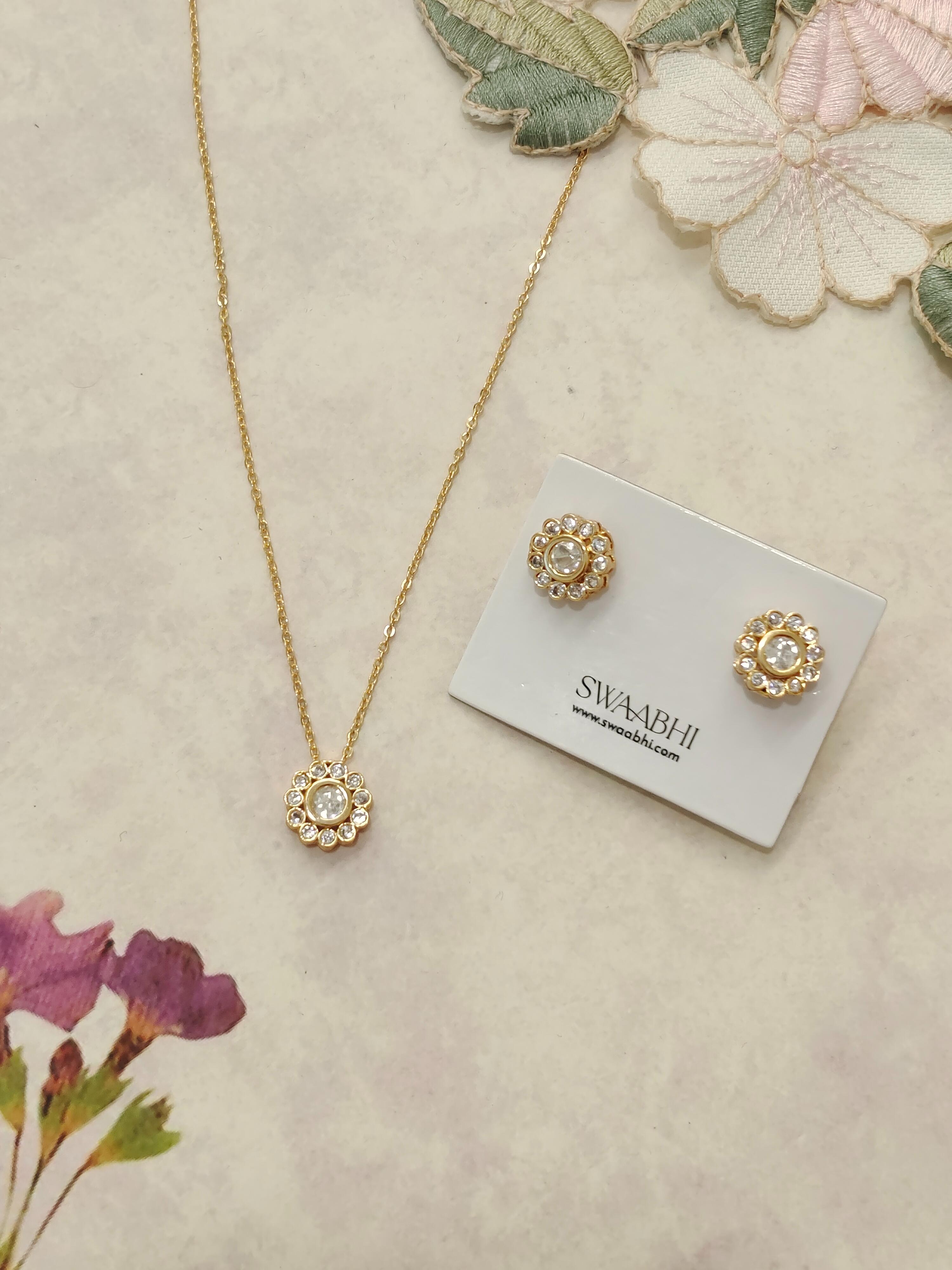 Prita Pendant Set
