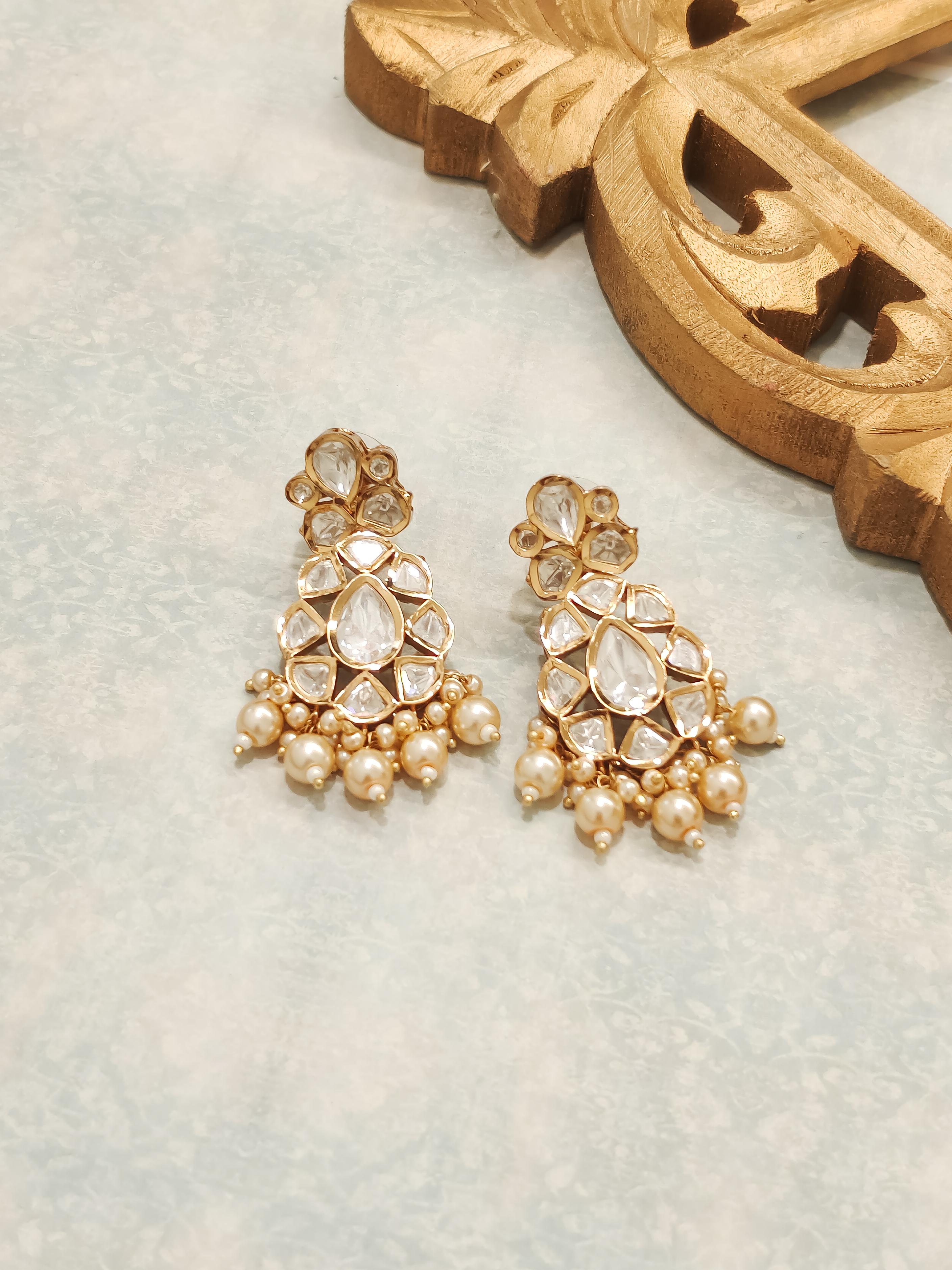 Avyukt Kundan Earrings