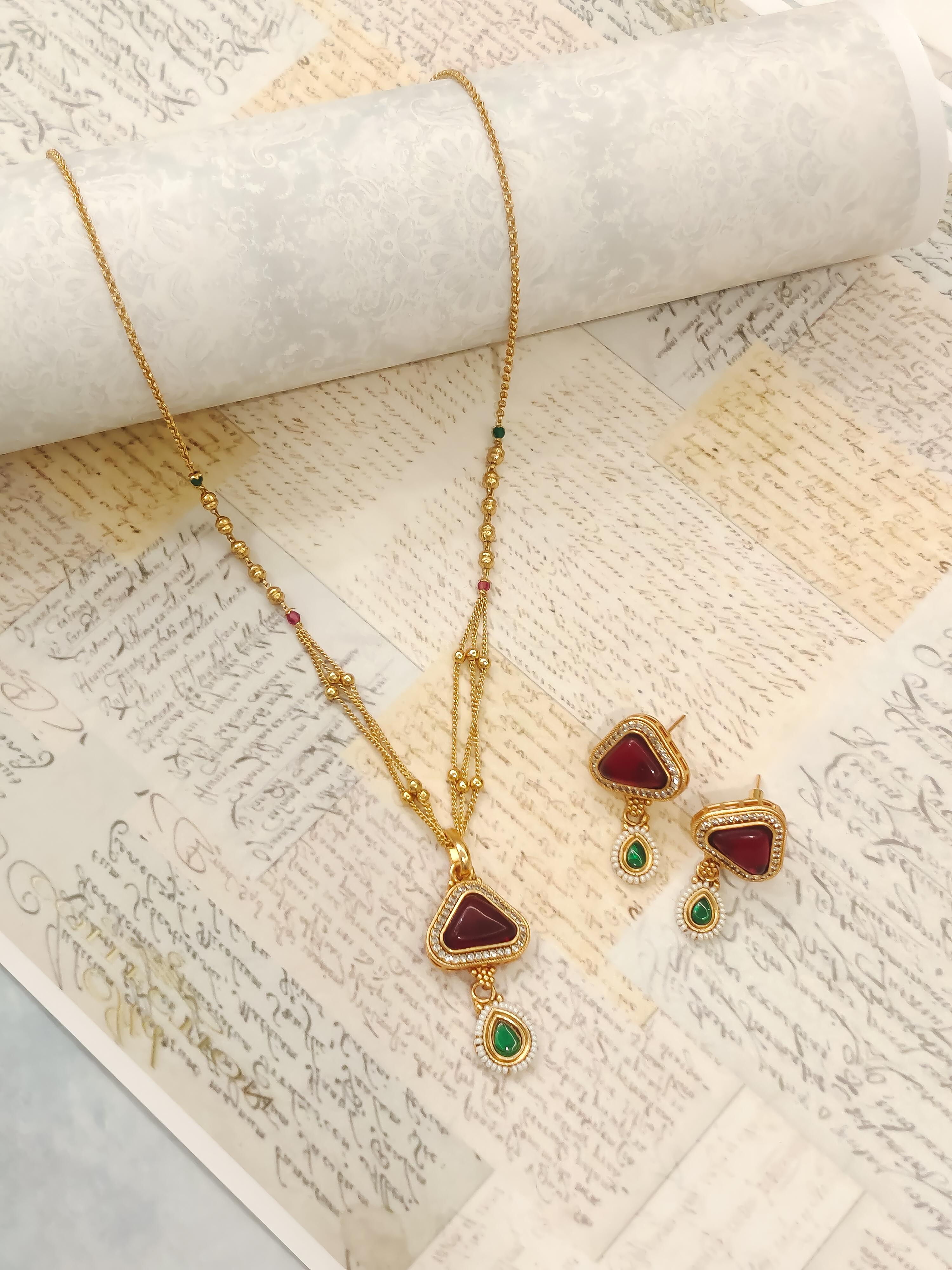 Rajshree Temple Pendant Set