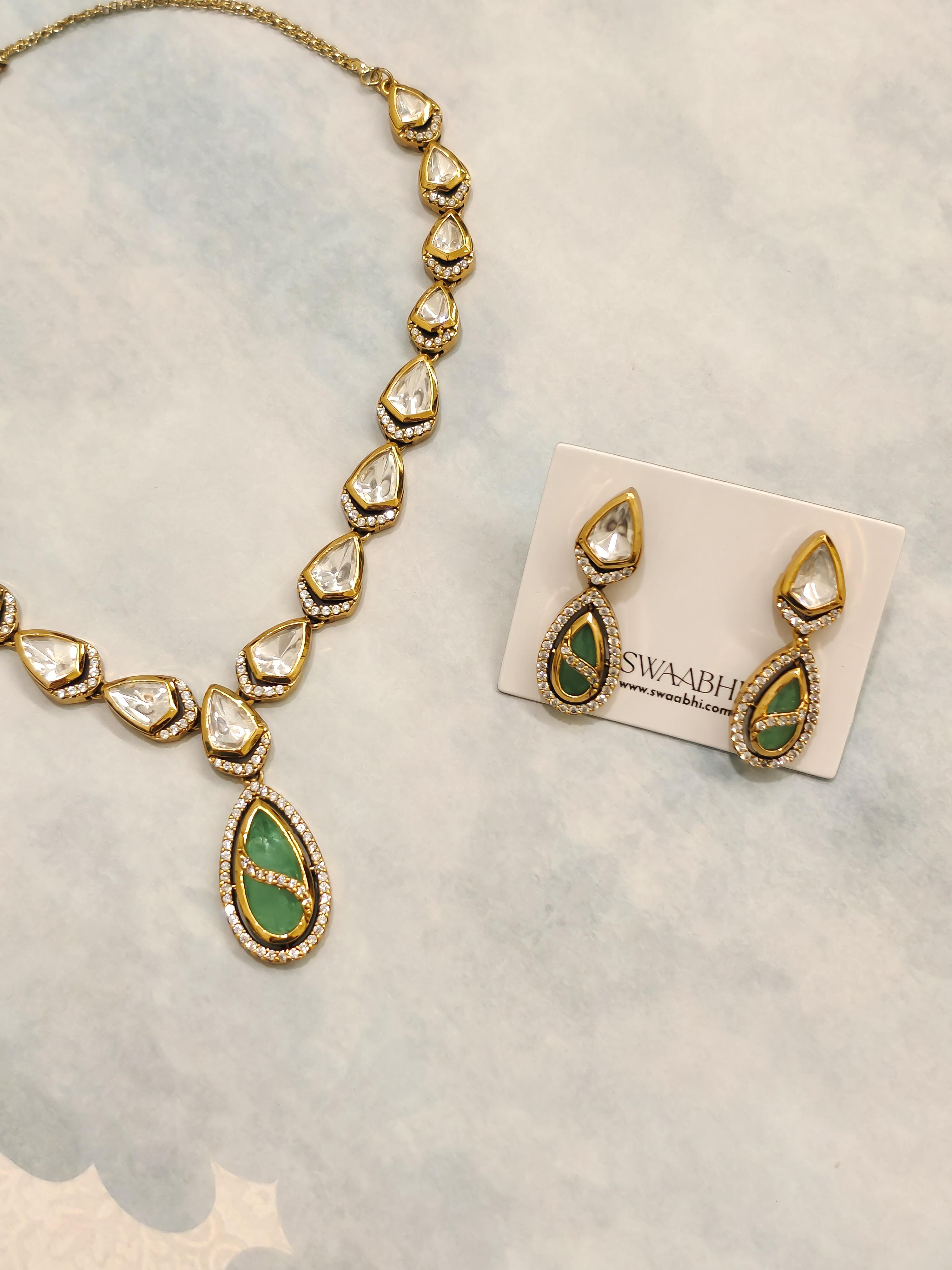 Akriti Kundan Necklace