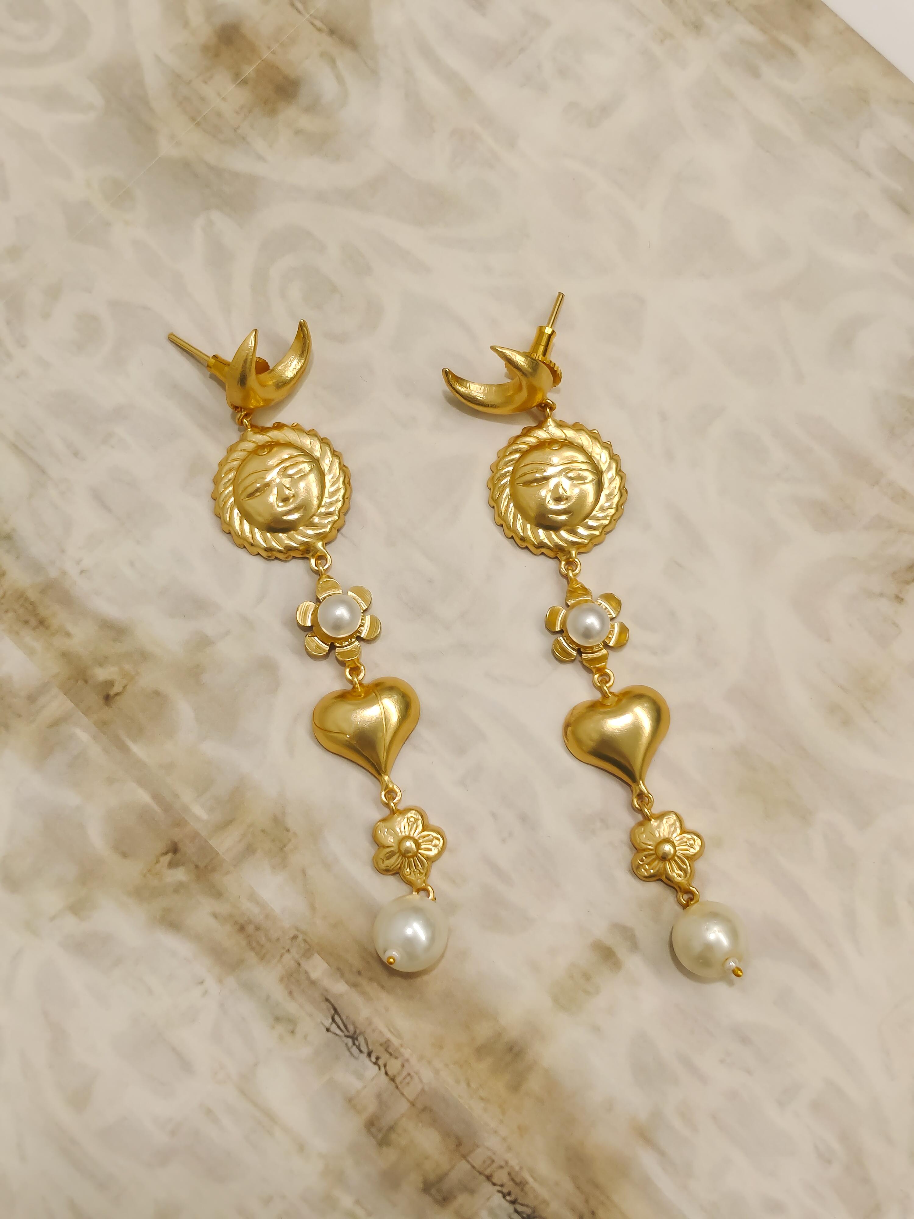Tara Sun Moon Earring