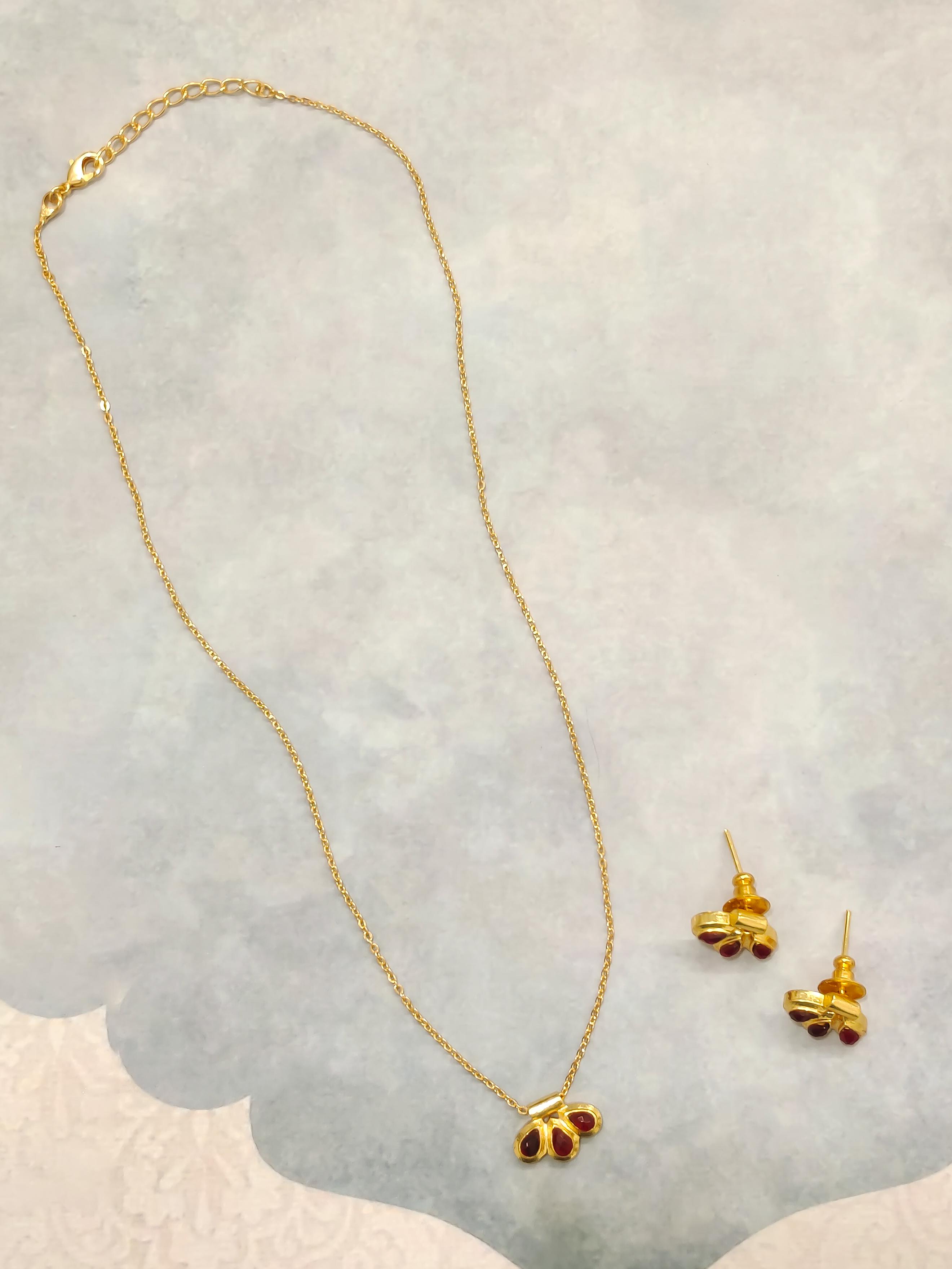Fleur Bloom Pendant Set