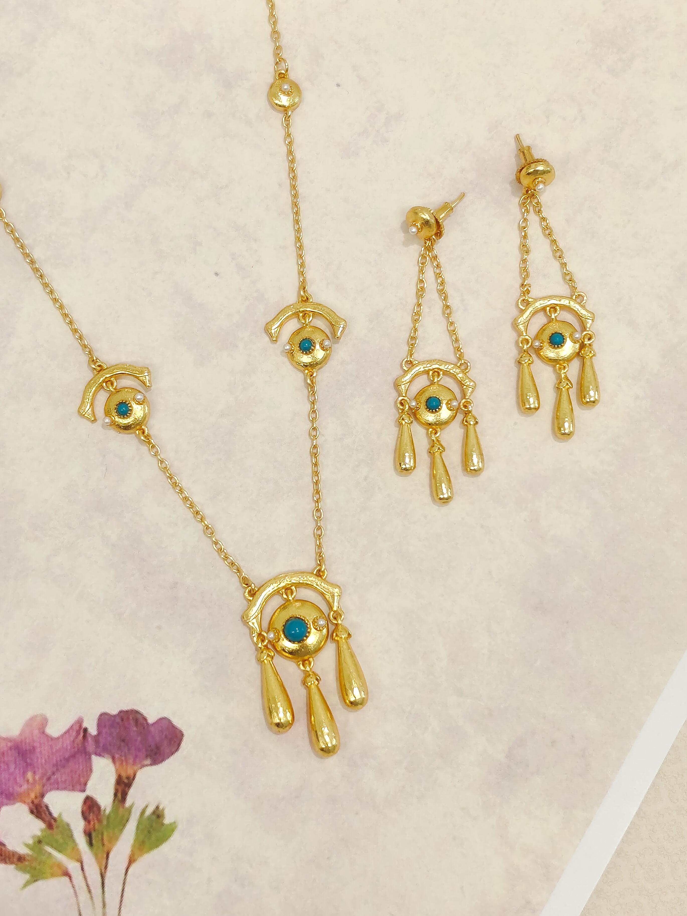 Solstice Arc Necklace