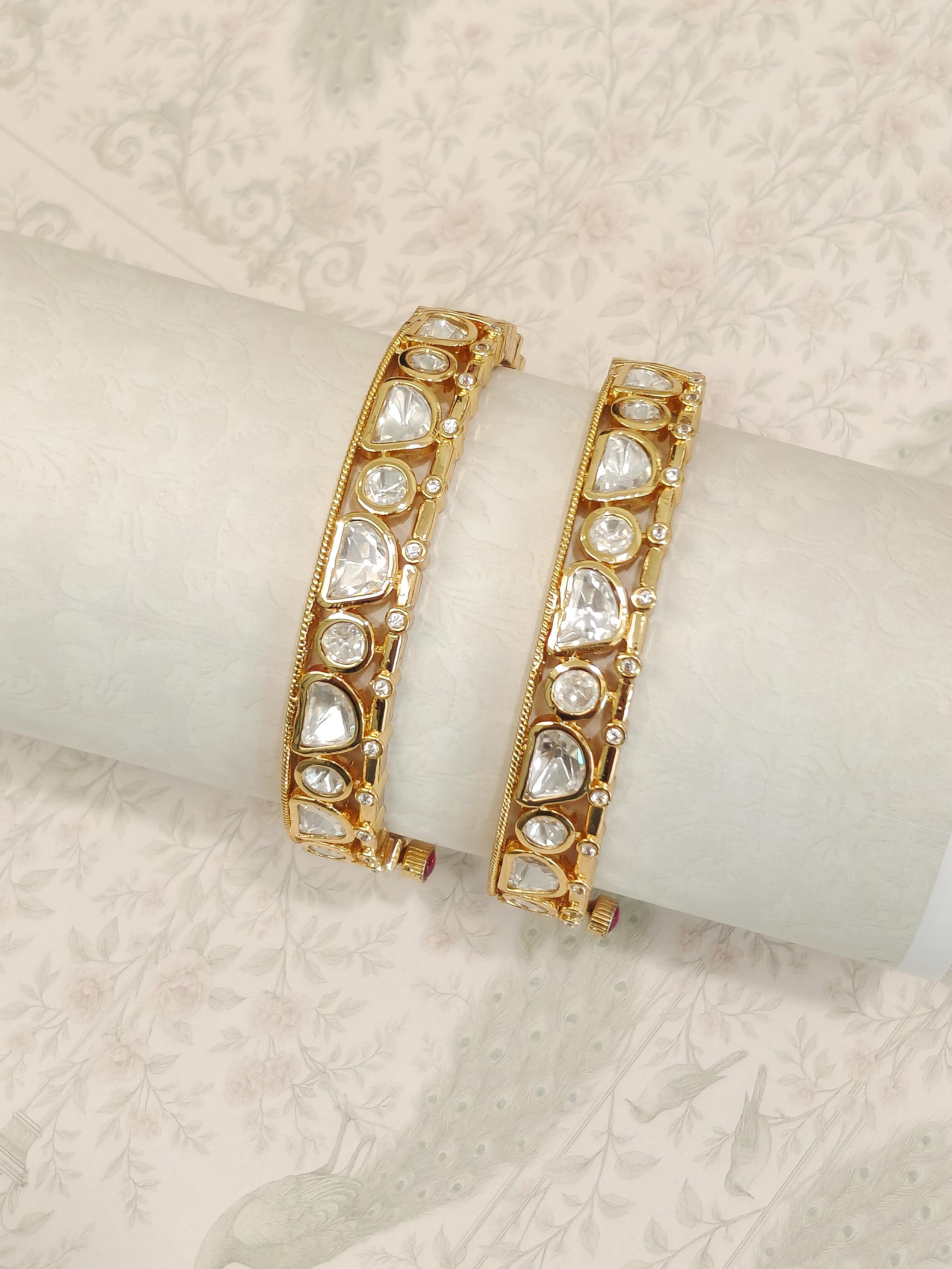 Kashvi Kundan Bangles
