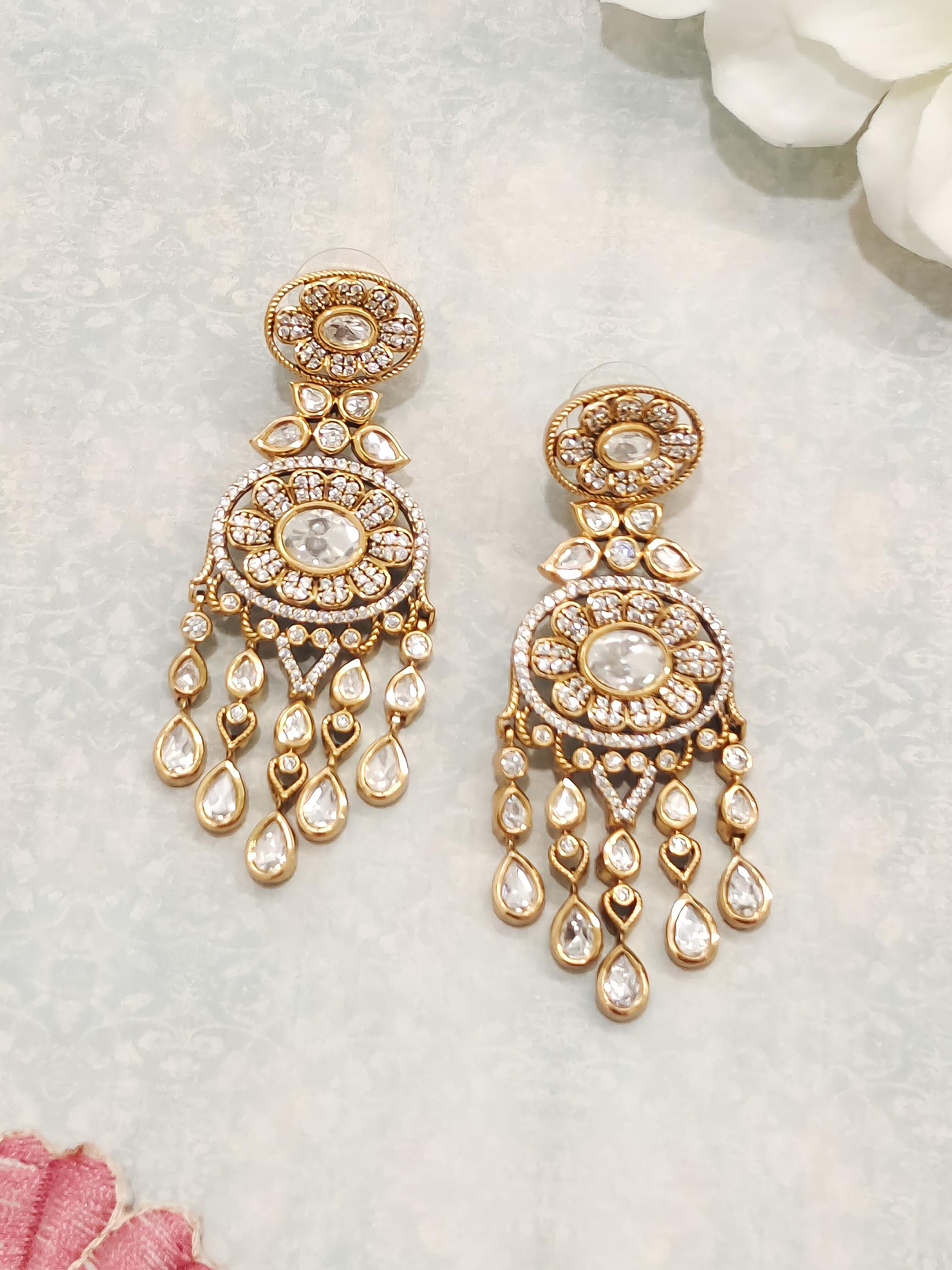 Kundan Motif Earrings